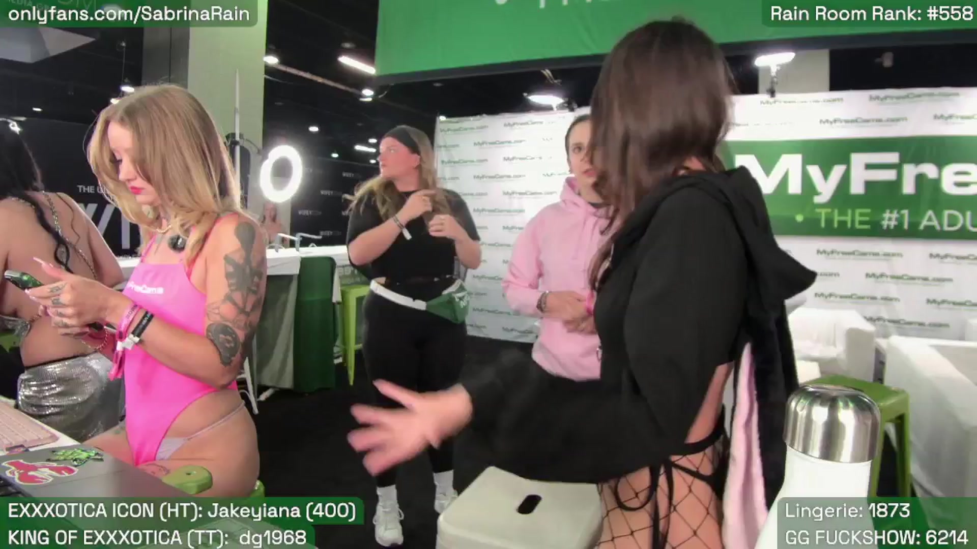 Gallery image thumbnail from SabrinaRain's myfreecams stream on, 04/12/2026, 22:52 image 6 of 20