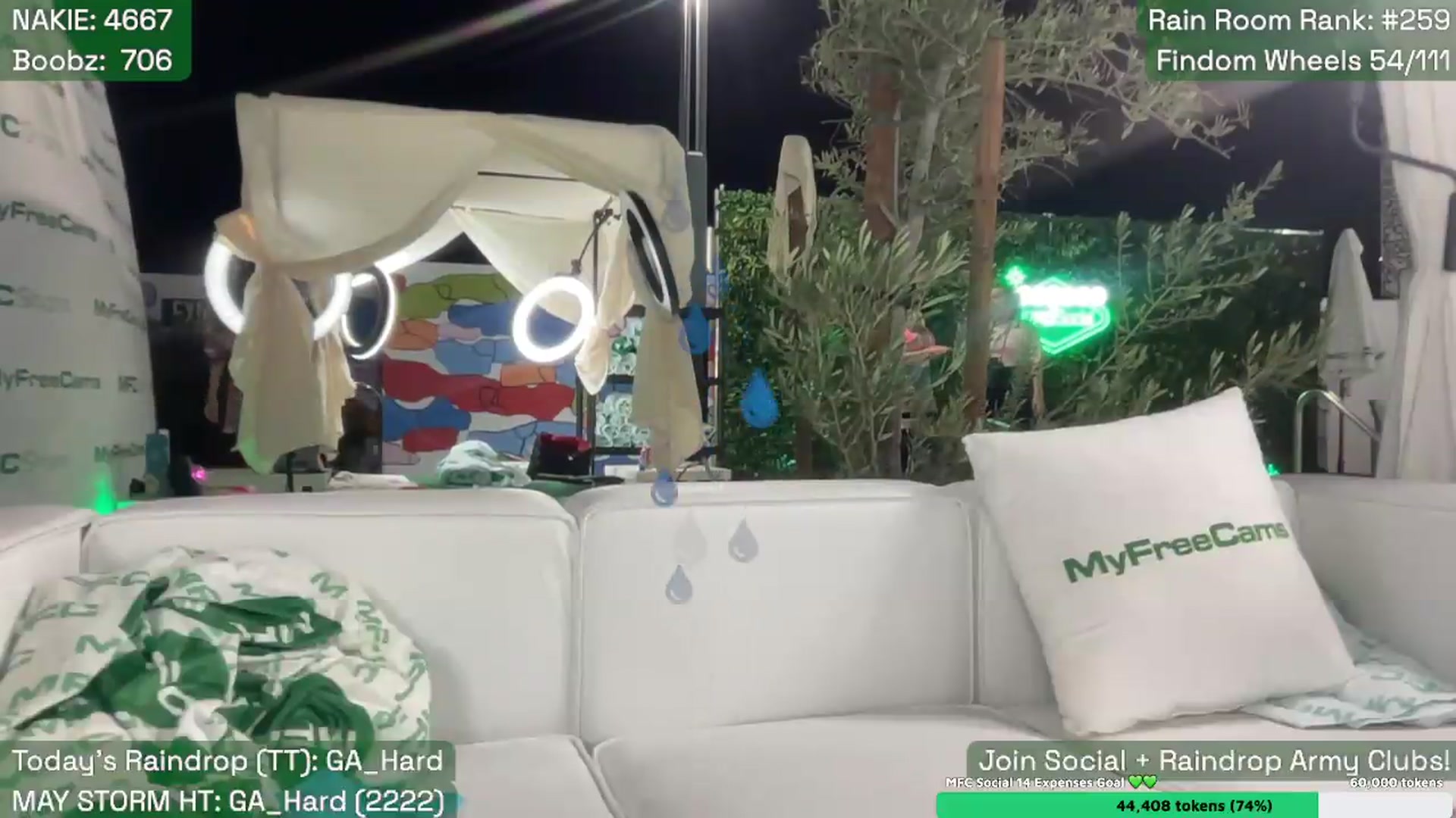 Gallery image thumbnail from SabrinaRain's myfreecams stream on, 05/20/2026, 05:17 image 17 of 20