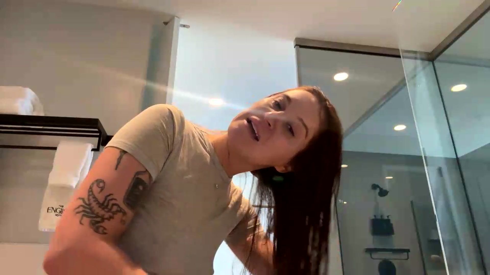 Gallery image thumbnail from SabrinaRain's myfreecams stream on, 05/20/2026, 19:22 image 6 of 20