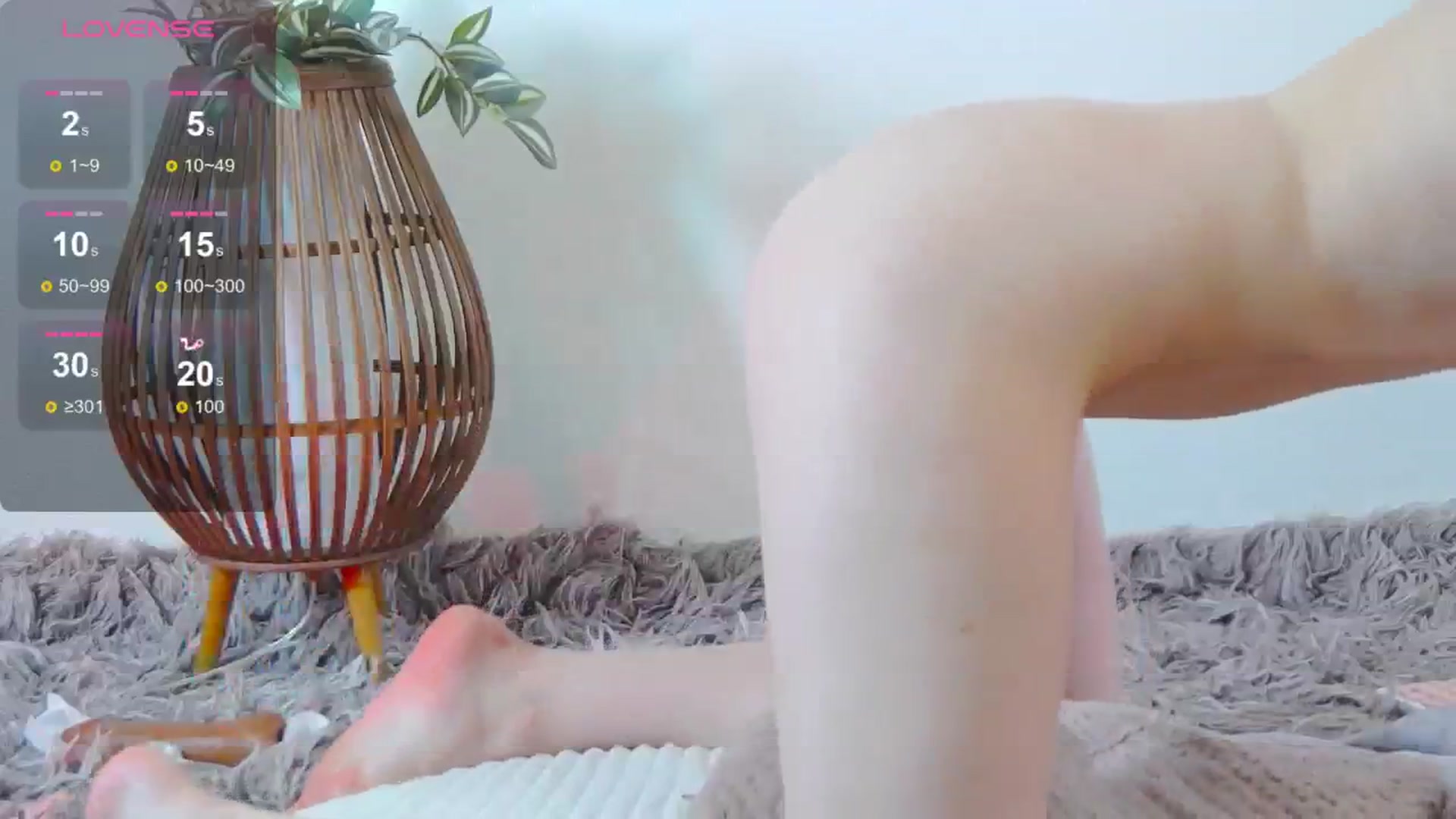 Gallery image thumbnail from SabrinaSutton's myfreecams stream on, 04/17/2025, 10:35 image 14 of 20