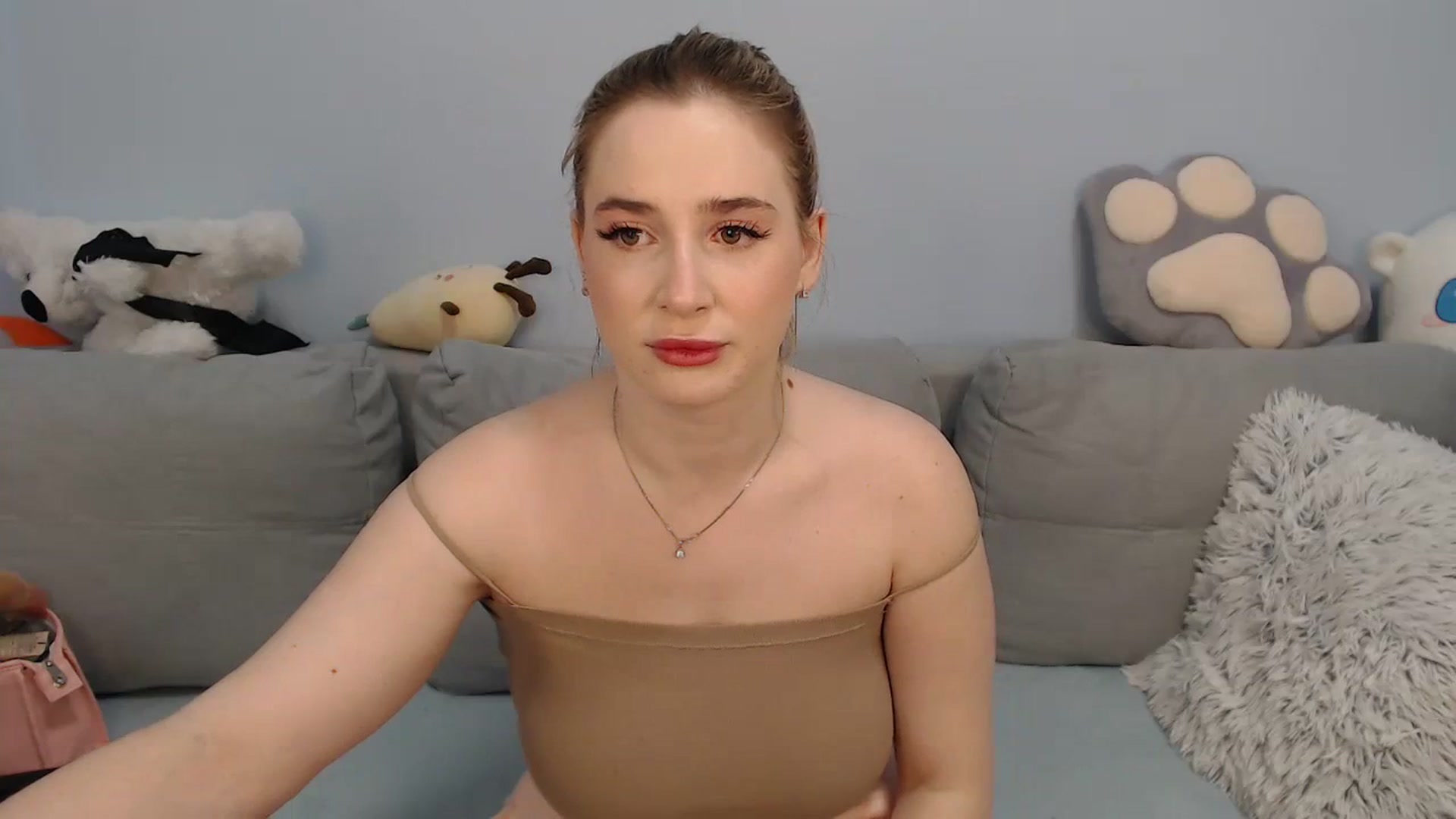 Gallery image thumbnail from SabrinaViolet's myfreecams stream on, 12/04/2023, 10:03 image 11 of 20