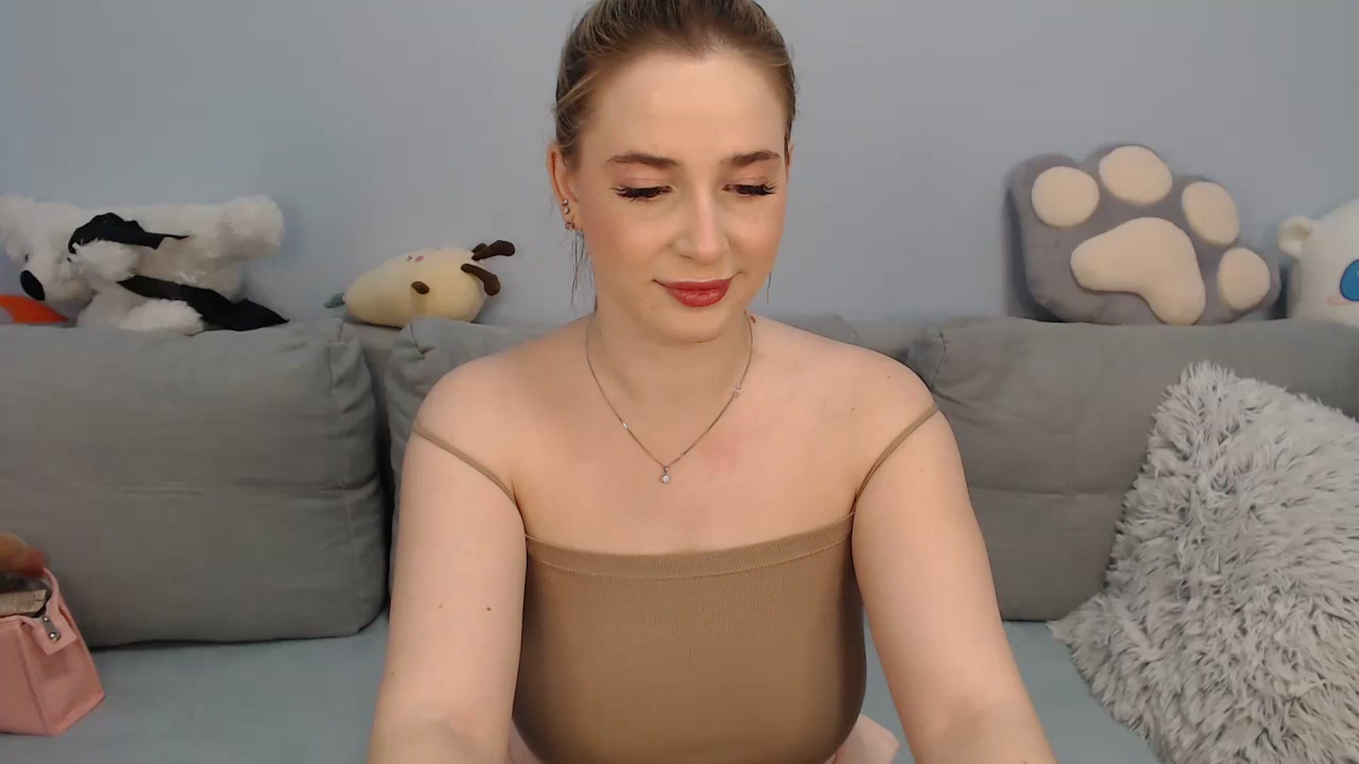 Gallery image thumbnail from SabrinaViolet's myfreecams stream on, 12/04/2023, 10:03 image 20 of 20