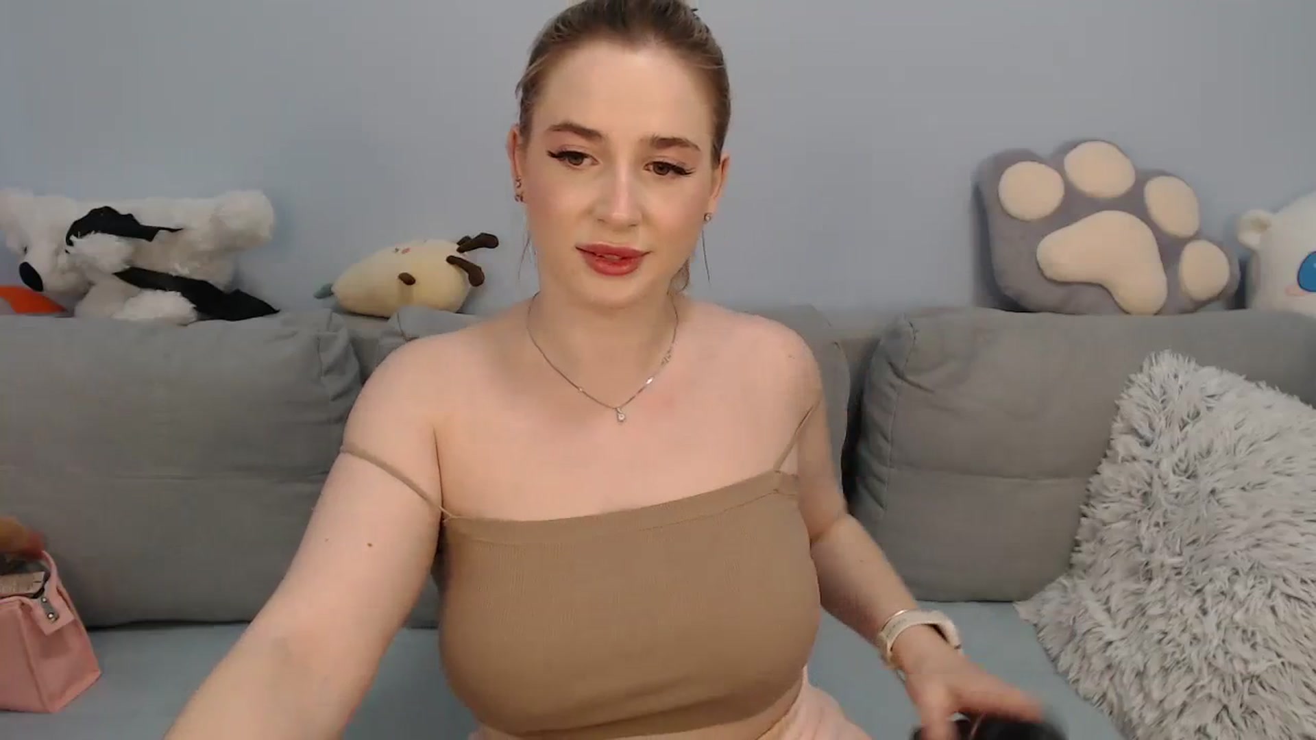 Gallery image thumbnail from SabrinaViolet's myfreecams stream on, 12/04/2023, 10:24 image 2 of 20