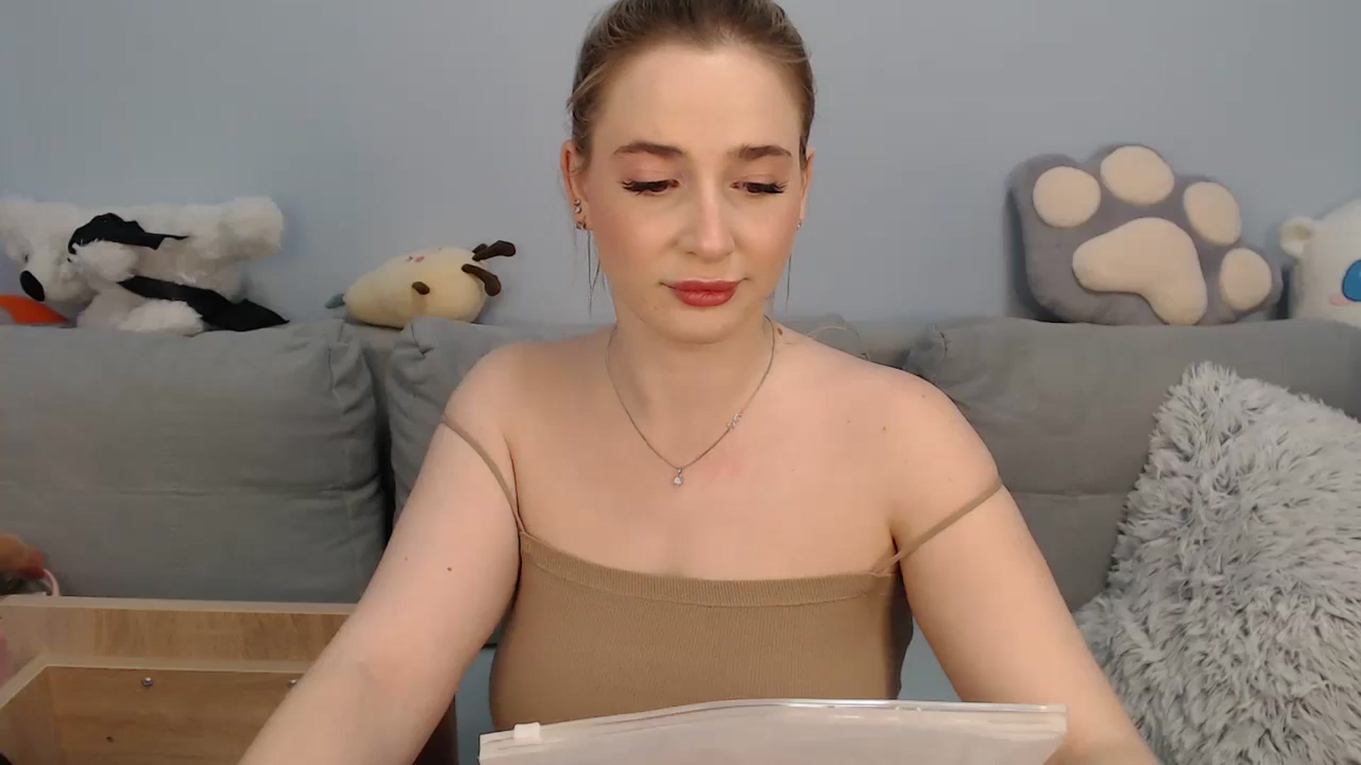 Gallery image thumbnail from SabrinaViolet's myfreecams stream on, 12/04/2023, 10:24 image 7 of 20
