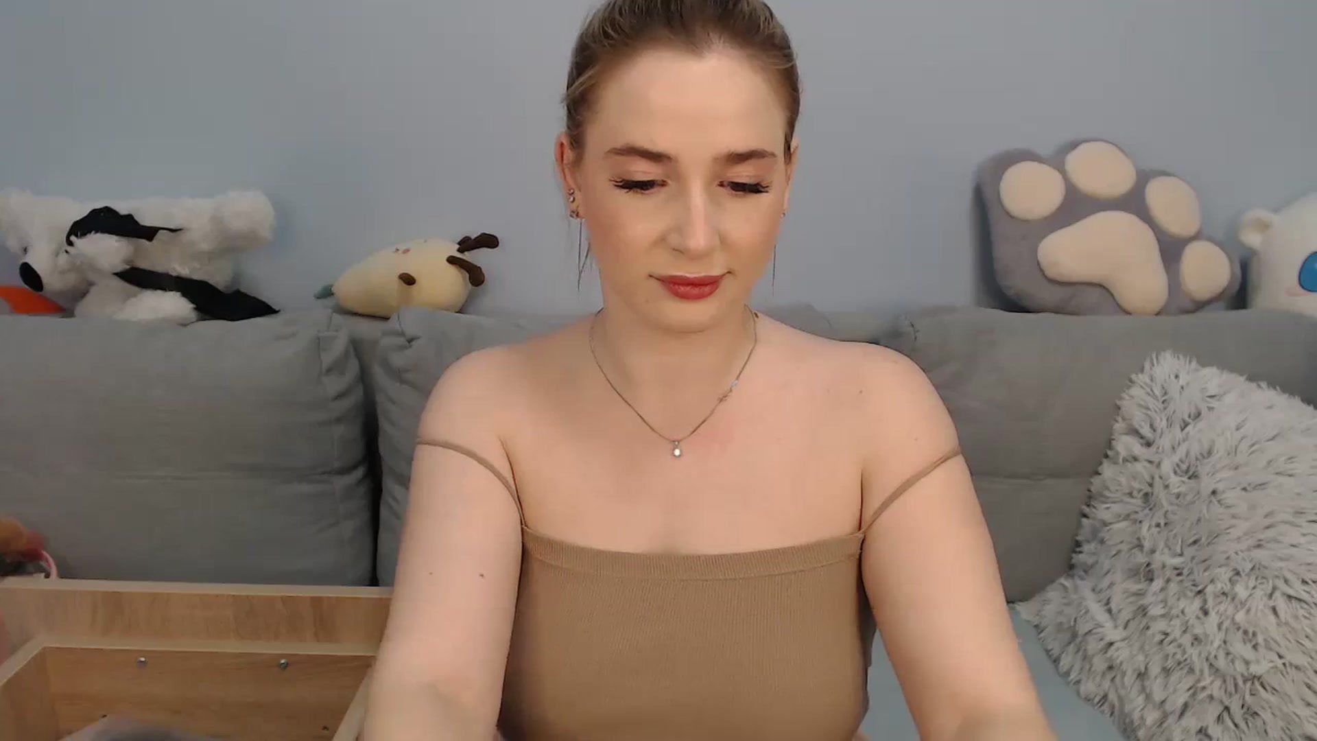 Gallery image thumbnail from SabrinaViolet's myfreecams stream on, 12/04/2023, 10:24 image 6 of 20
