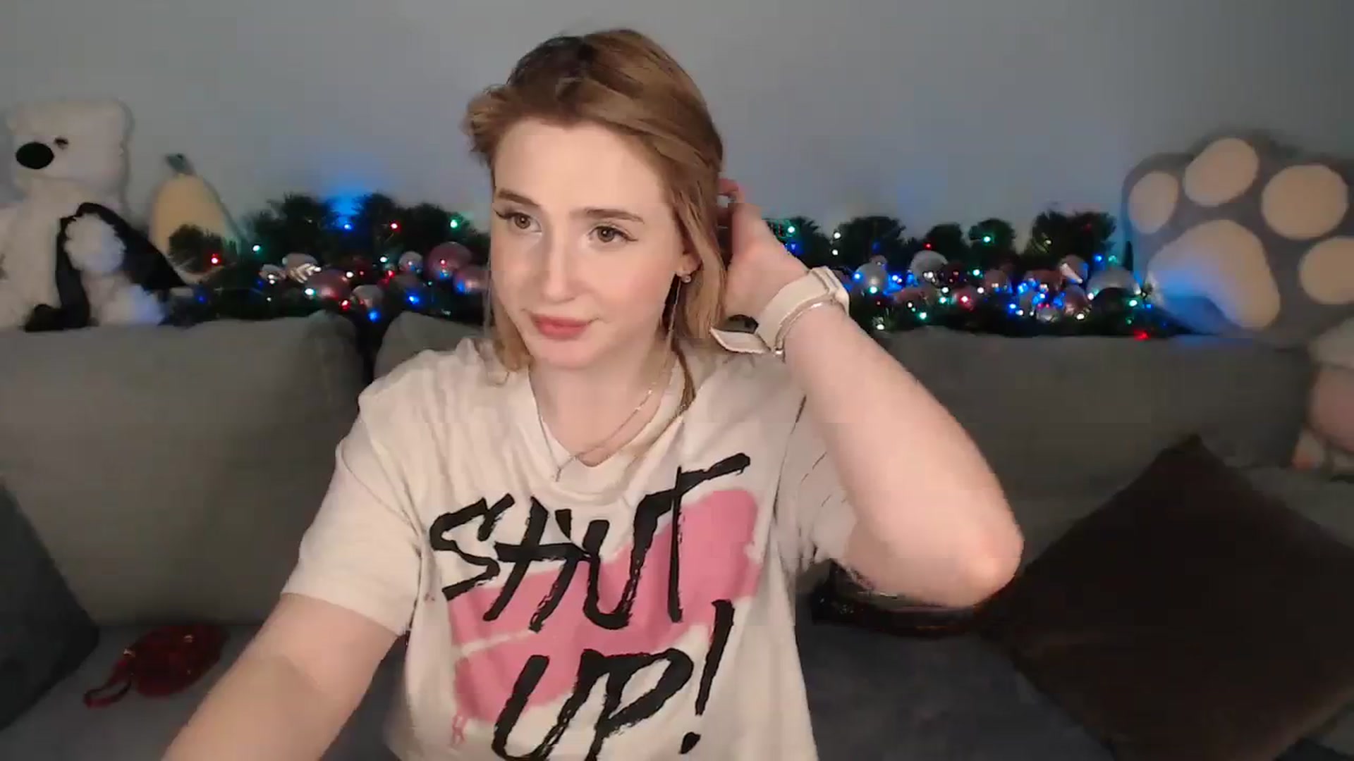 Gallery image thumbnail from SabrinaViolet's myfreecams stream on, 12/16/2023, 14:57 image 7 of 20