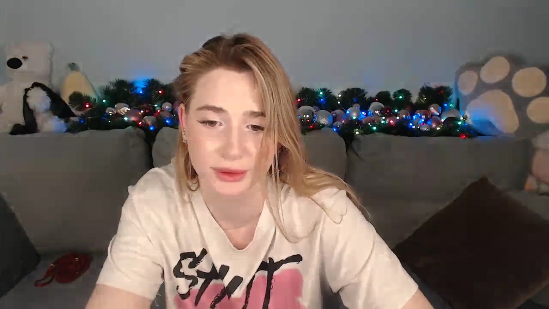 Gallery image thumbnail from SabrinaViolet's myfreecams stream on, 12/16/2023, 14:57 image 2 of 20