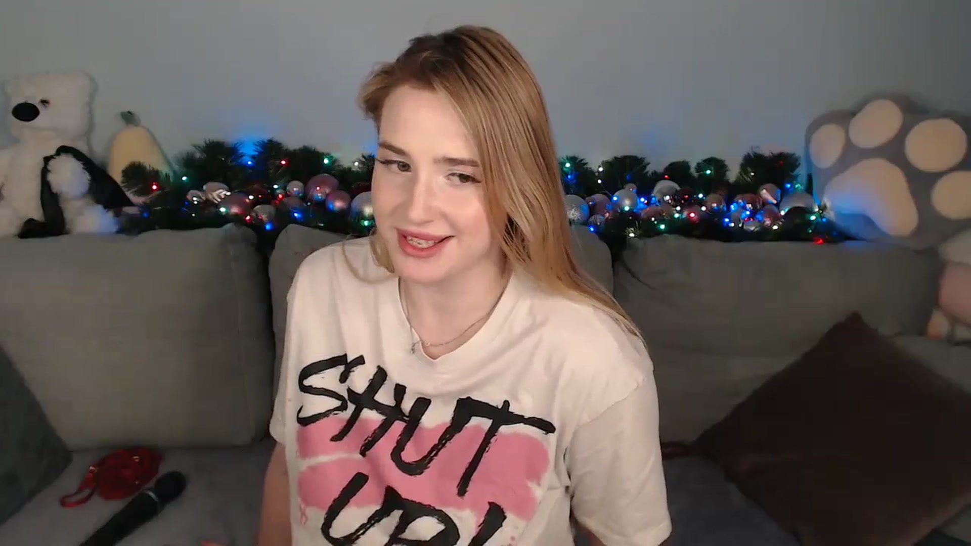 Gallery image thumbnail from SabrinaViolet's myfreecams stream on, 12/16/2023, 14:57 image 9 of 20