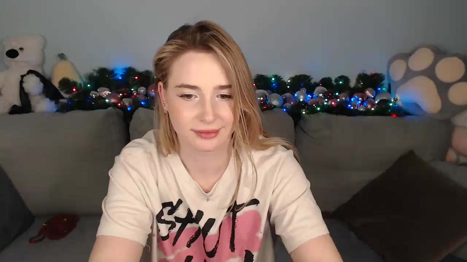 Gallery image thumbnail from SabrinaViolet's myfreecams stream on, 12/16/2023, 14:57 image 5 of 20