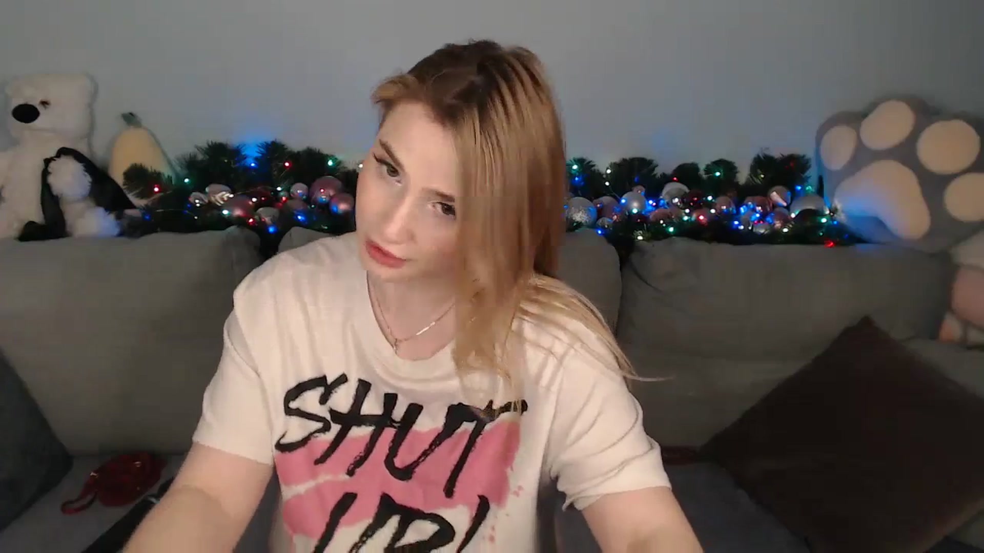 Gallery image thumbnail from SabrinaViolet's myfreecams stream on, 12/16/2023, 14:57 image 10 of 20
