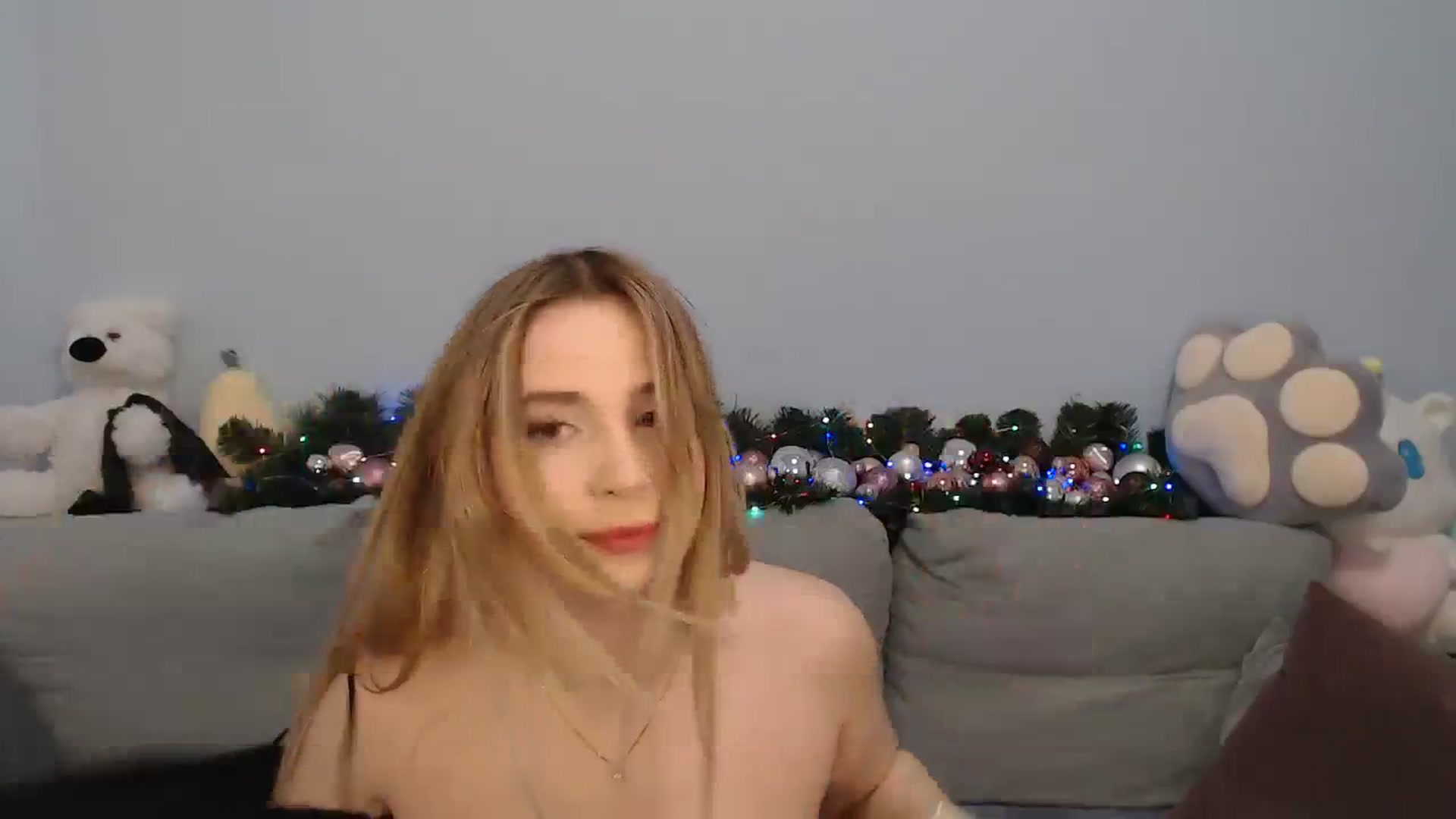Gallery image thumbnail from SabrinaViolet's myfreecams stream on, 12/17/2023, 09:47 image 11 of 20