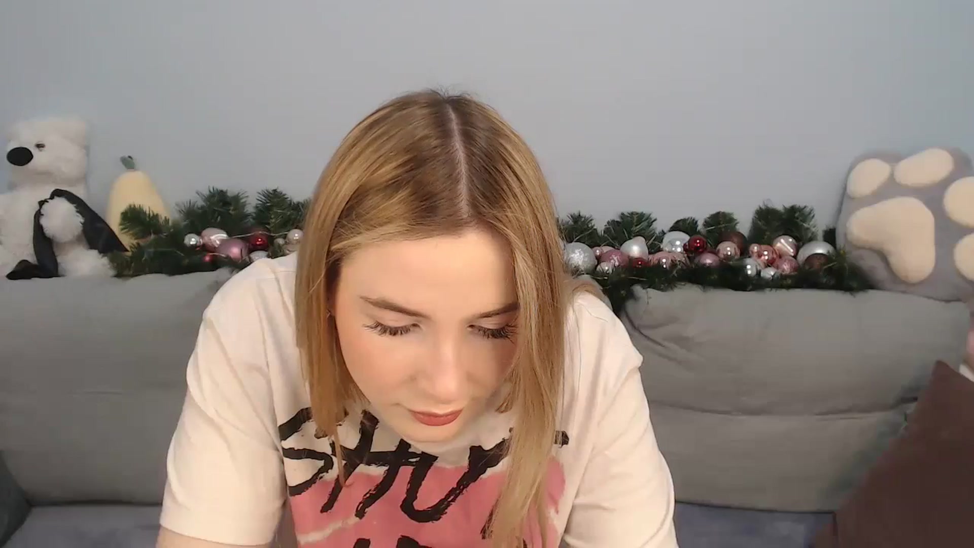 Gallery image thumbnail from SabrinaViolet's myfreecams stream on, 12/19/2023, 09:50 image 20 of 20