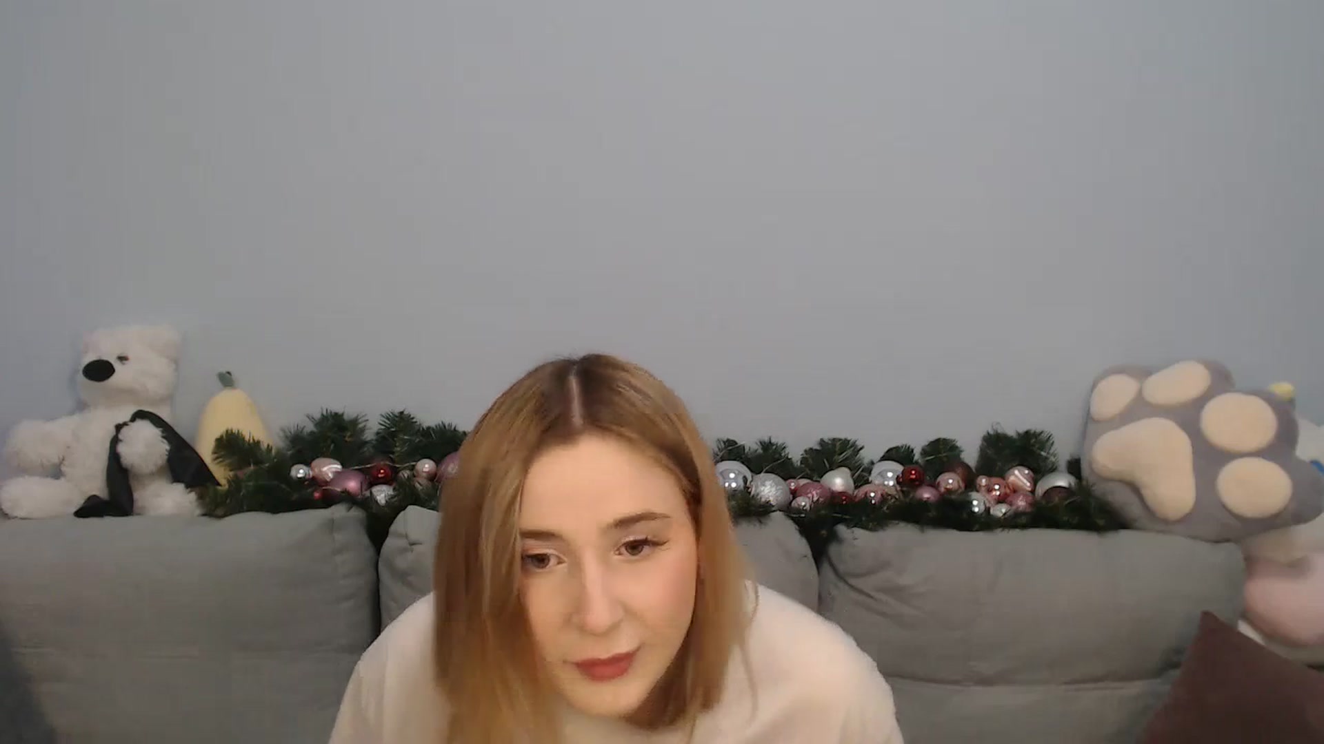 Gallery image thumbnail from SabrinaViolet's myfreecams stream on, 12/19/2023, 09:50 image 17 of 20