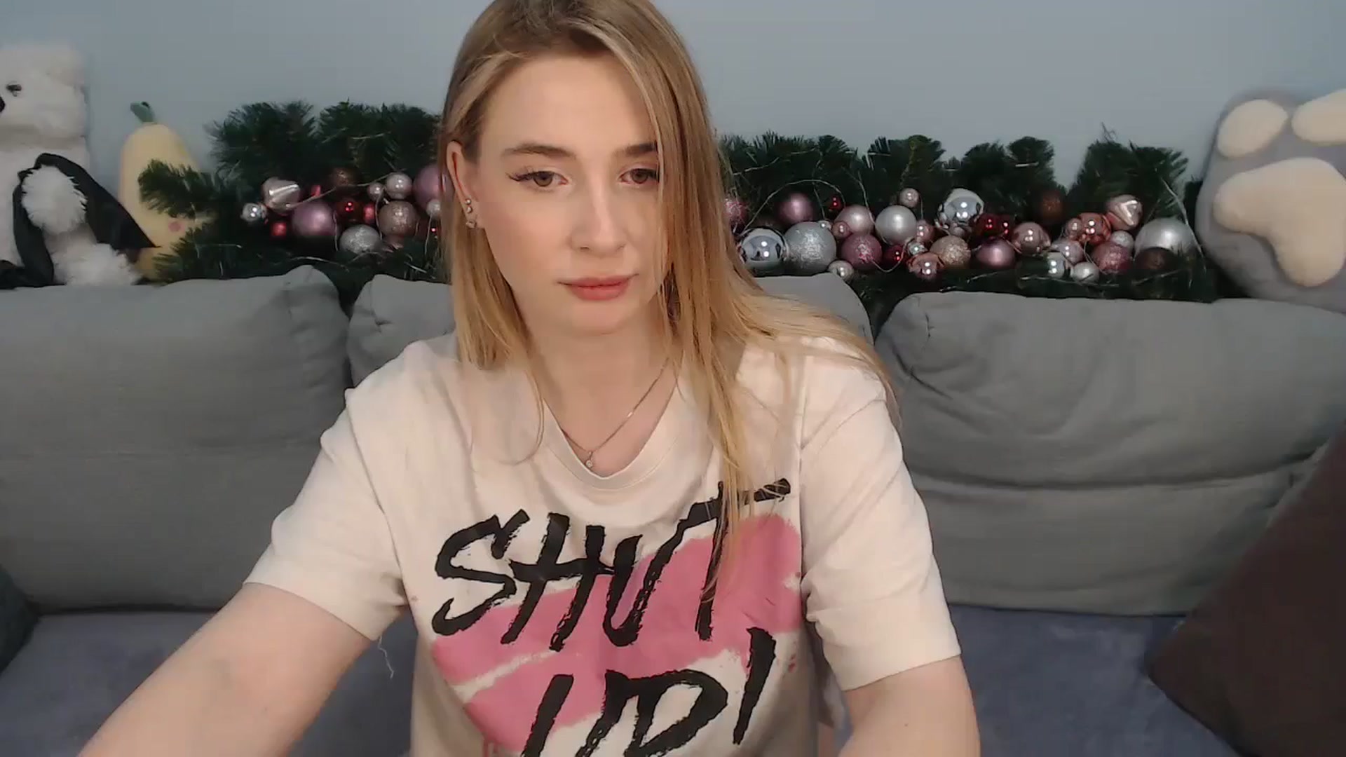 Gallery image thumbnail from SabrinaViolet's myfreecams stream on, 12/19/2023, 11:38 image 8 of 20