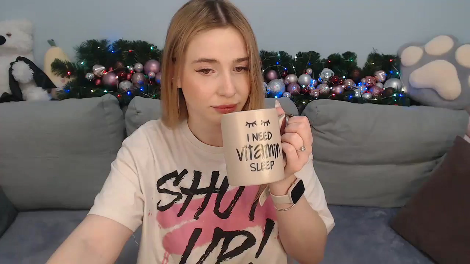 Gallery image thumbnail from SabrinaViolet's myfreecams stream on, 12/19/2023, 12:52 image 6 of 20
