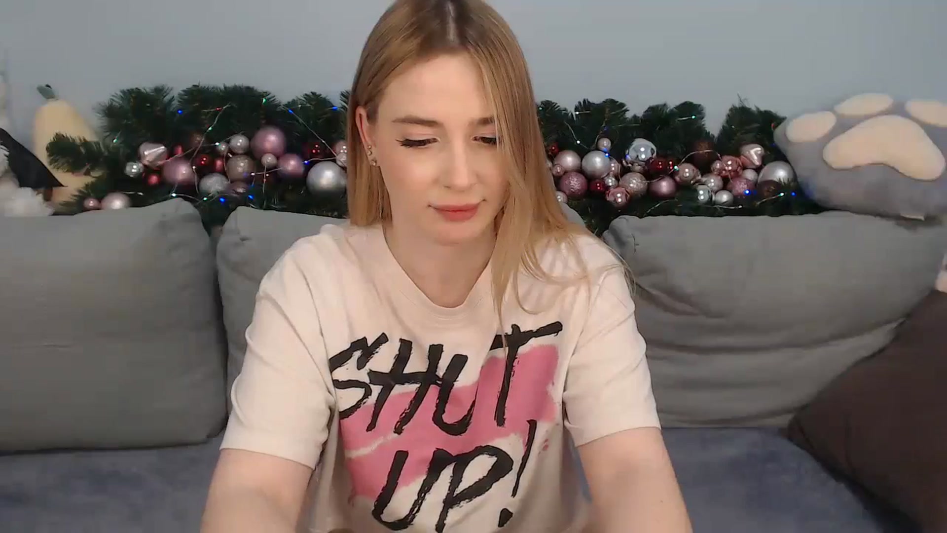 Gallery image thumbnail from SabrinaViolet's myfreecams stream on, 12/24/2023, 13:38 image 20 of 20