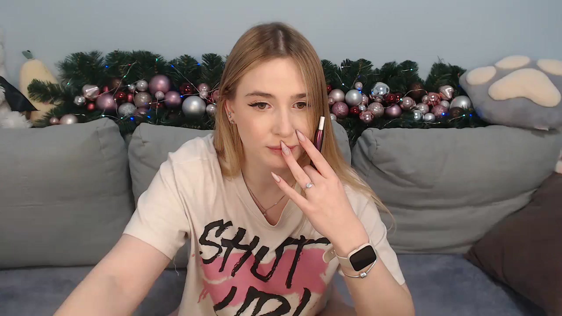 Gallery image thumbnail from SabrinaViolet's myfreecams stream on, 12/24/2023, 14:25 image 7 of 20