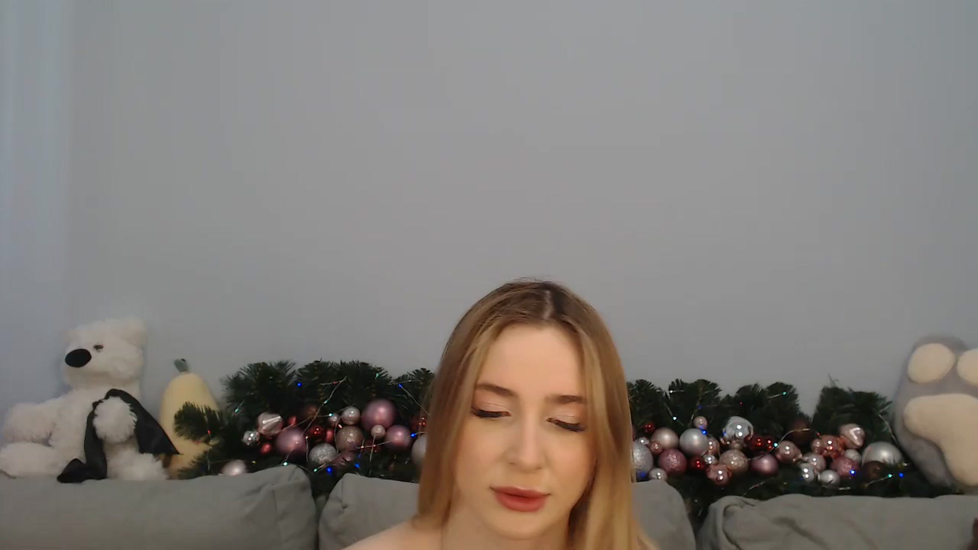 Gallery image thumbnail from SabrinaViolet's myfreecams stream on, 12/26/2023, 10:17 image 9 of 20