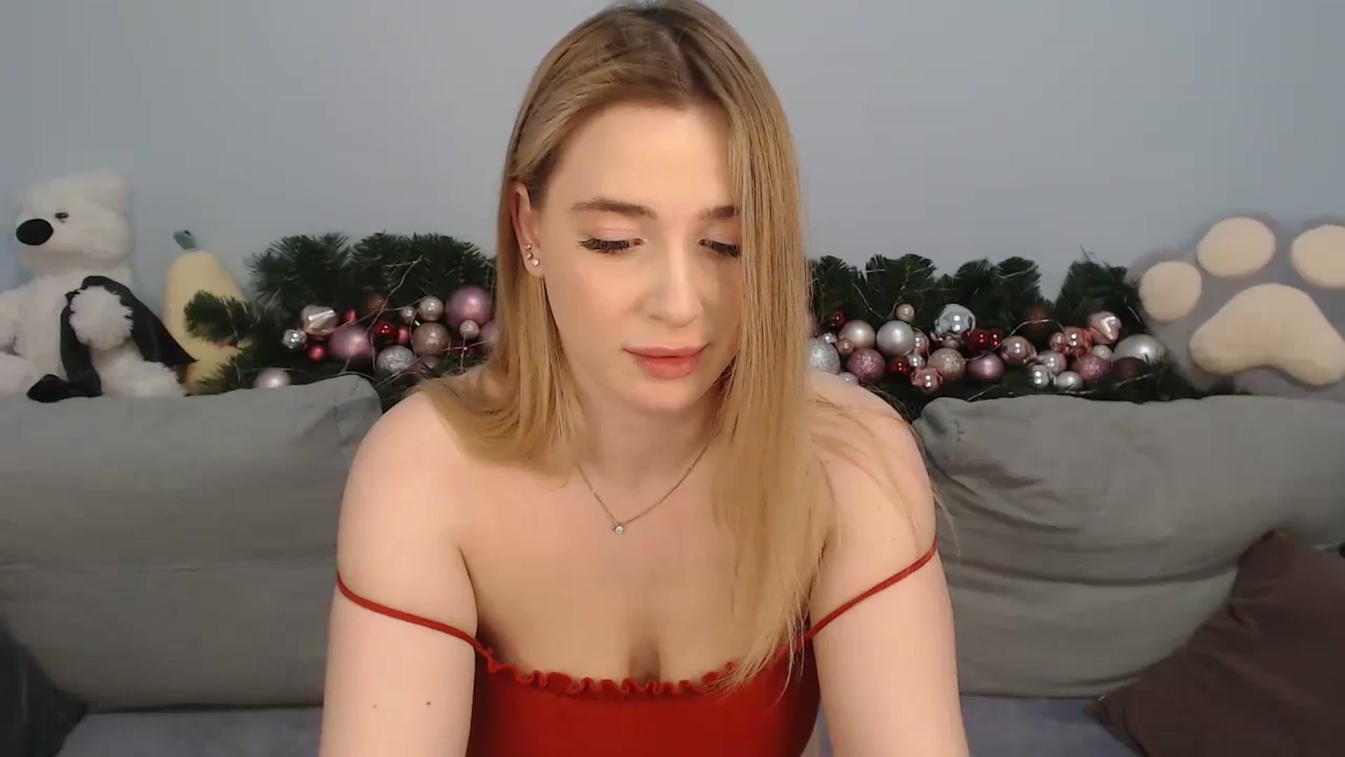 Gallery image thumbnail from SabrinaViolet's myfreecams stream on, 01/05/2024, 12:52 image 9 of 20