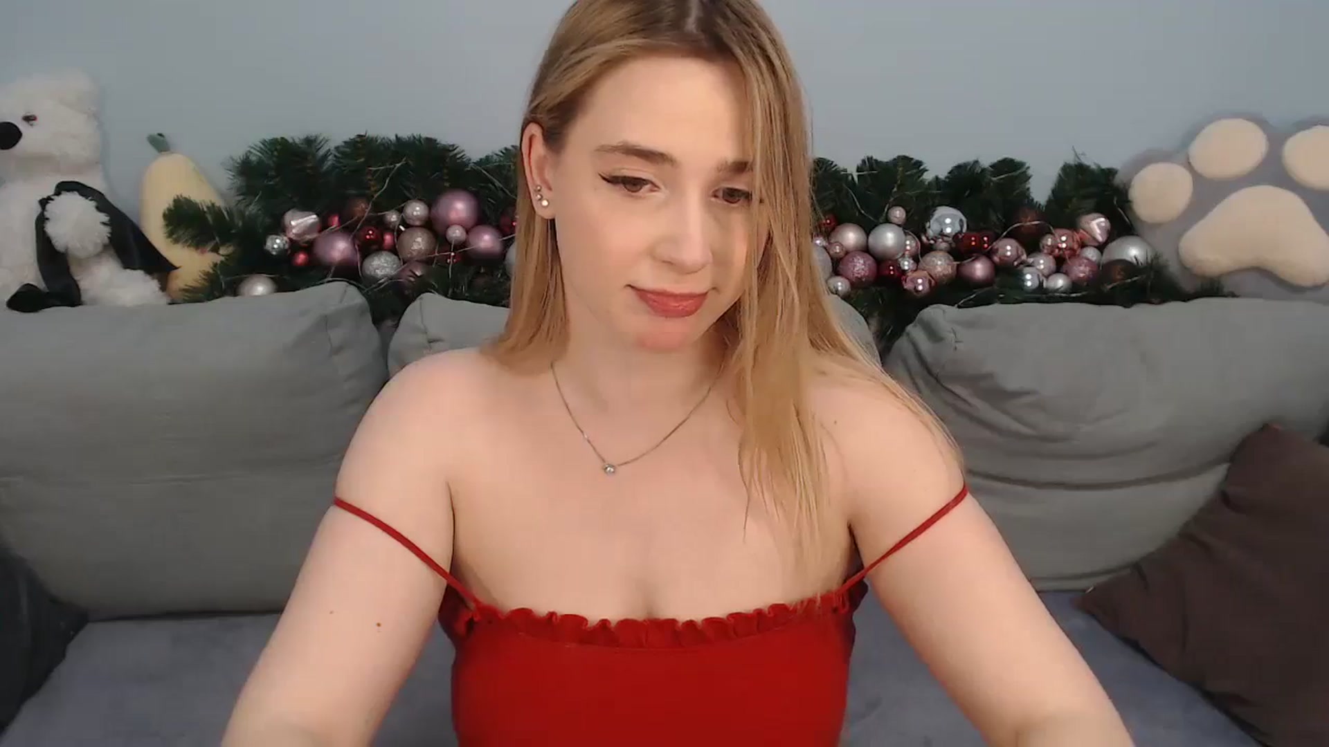 Gallery image thumbnail from SabrinaViolet's myfreecams stream on, 01/05/2024, 13:28 image 16 of 20