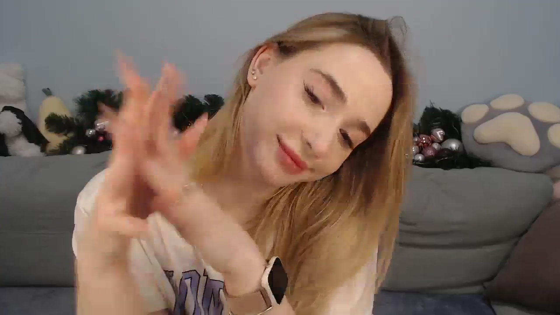 Gallery image thumbnail from SabrinaViolet's myfreecams stream on, 01/07/2024, 12:55 image 6 of 20