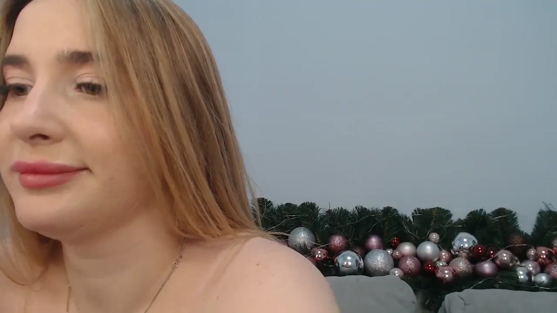 Gallery image thumbnail from SabrinaViolet's myfreecams stream on, 01/09/2024, 11:47 image 3 of 20