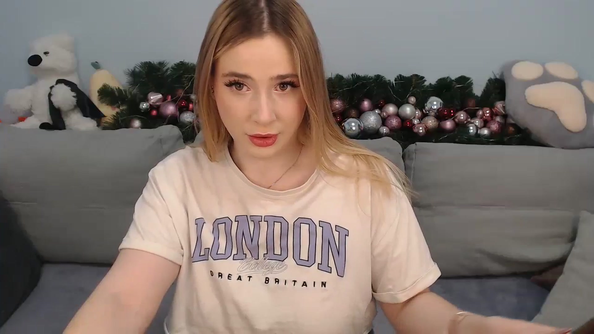 Gallery image thumbnail from SabrinaViolet's myfreecams stream on, 01/13/2024, 09:44 image 19 of 20