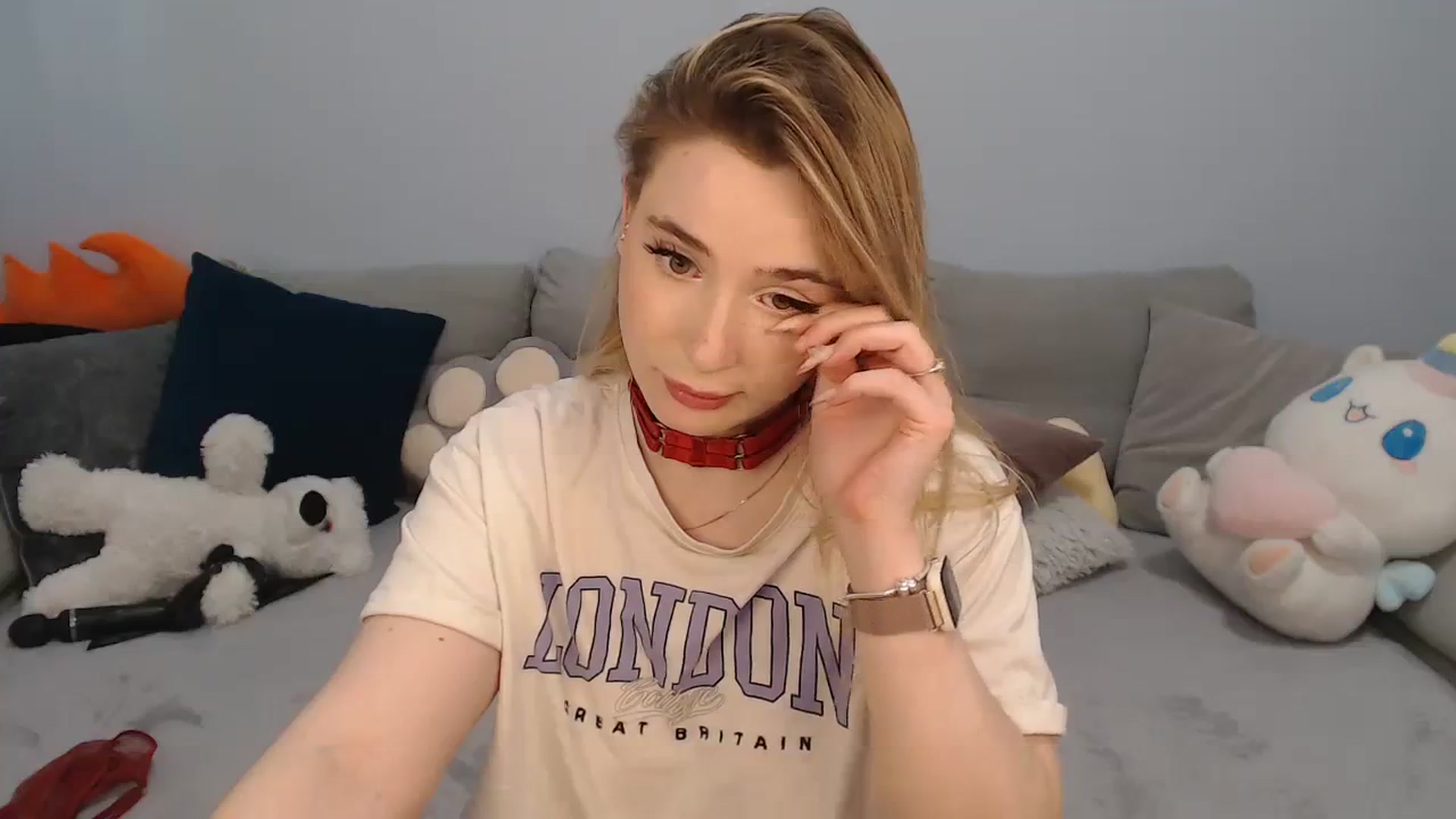 Gallery image thumbnail from SabrinaViolet's myfreecams stream on, 01/17/2024, 14:56 image 6 of 20