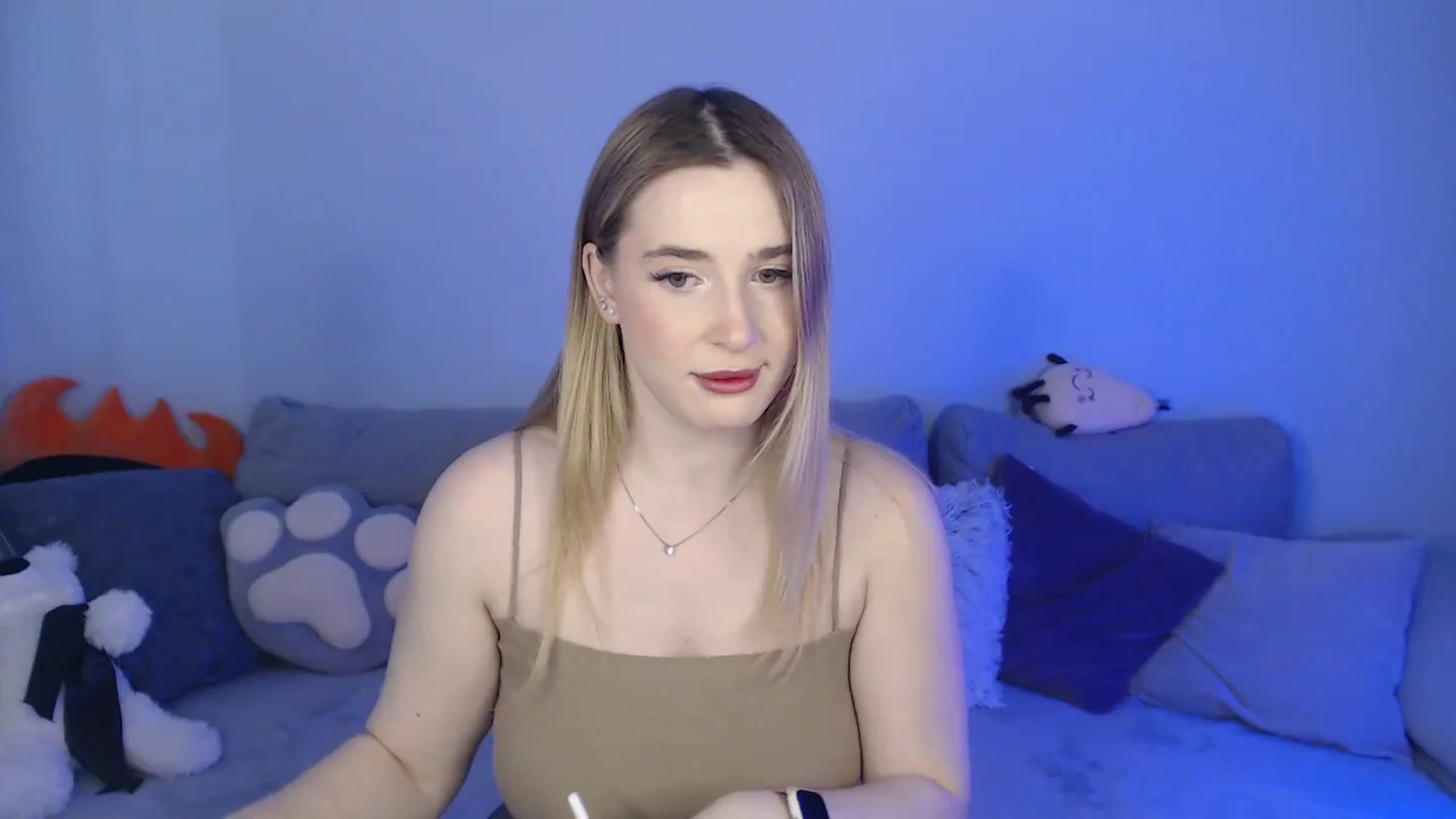 Gallery image thumbnail from SabrinaViolet's myfreecams stream on, 01/23/2024, 10:25 image 8 of 20