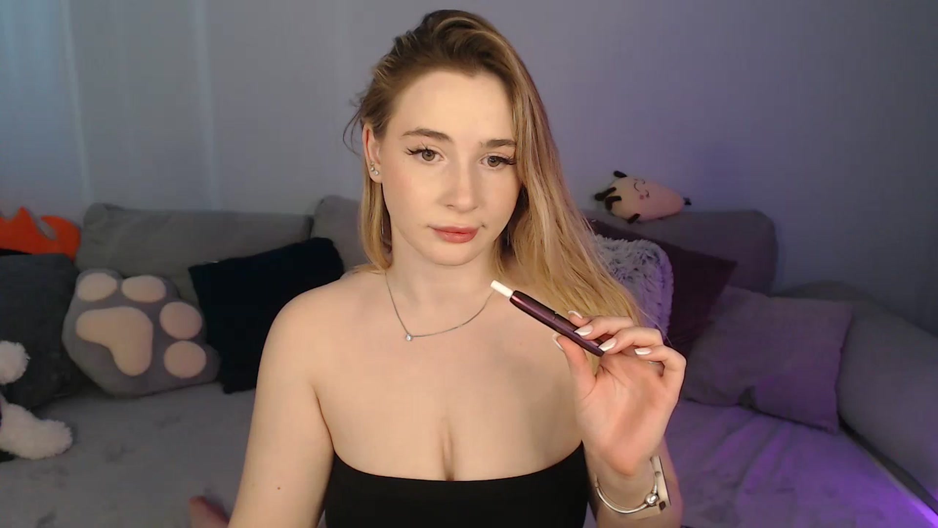 Gallery image thumbnail from SabrinaViolet's myfreecams stream on, 01/24/2024, 11:26 image 14 of 20