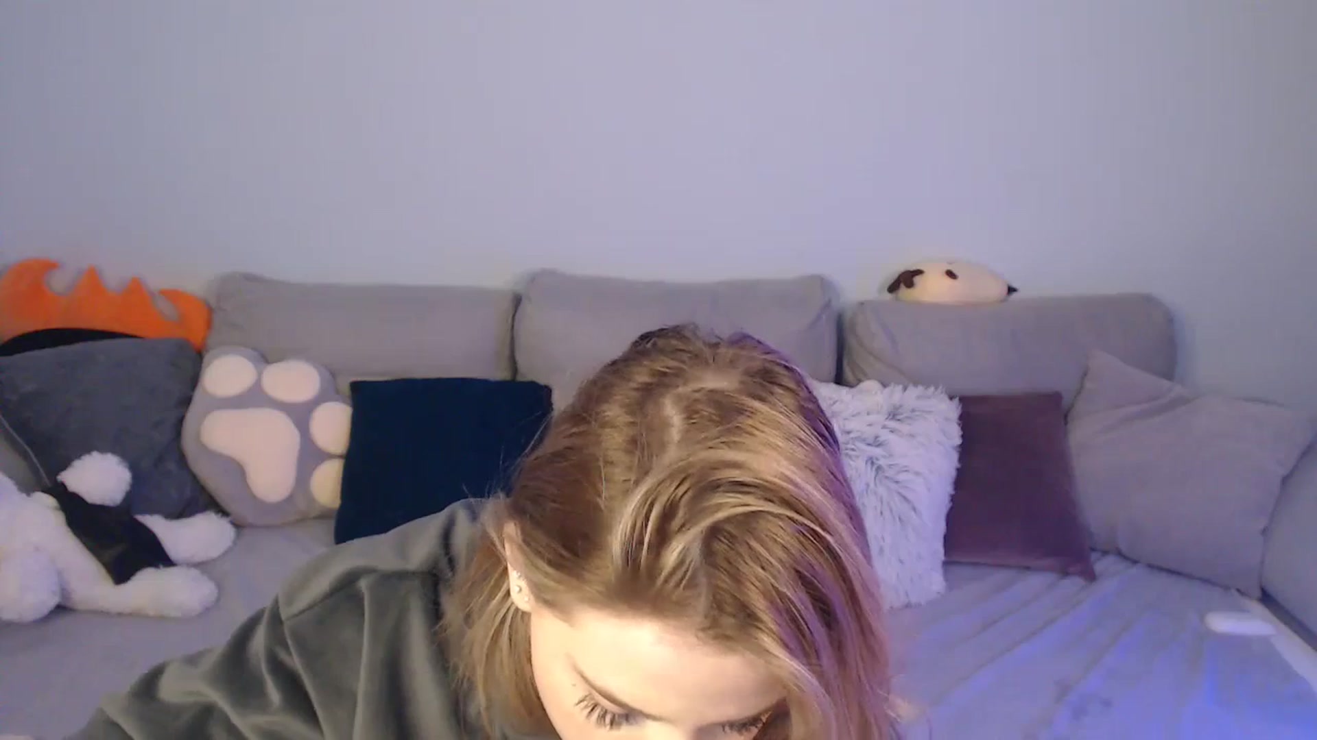 Gallery image thumbnail from SabrinaViolet's myfreecams stream on, 01/28/2024, 14:27 image 17 of 20