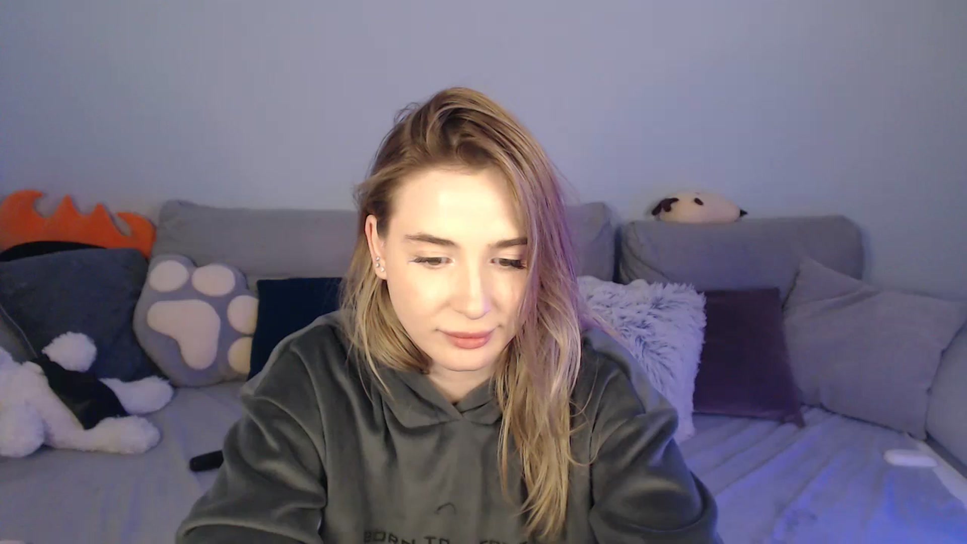 Gallery image thumbnail from SabrinaViolet's myfreecams stream on, 01/28/2024, 14:27 image 13 of 20