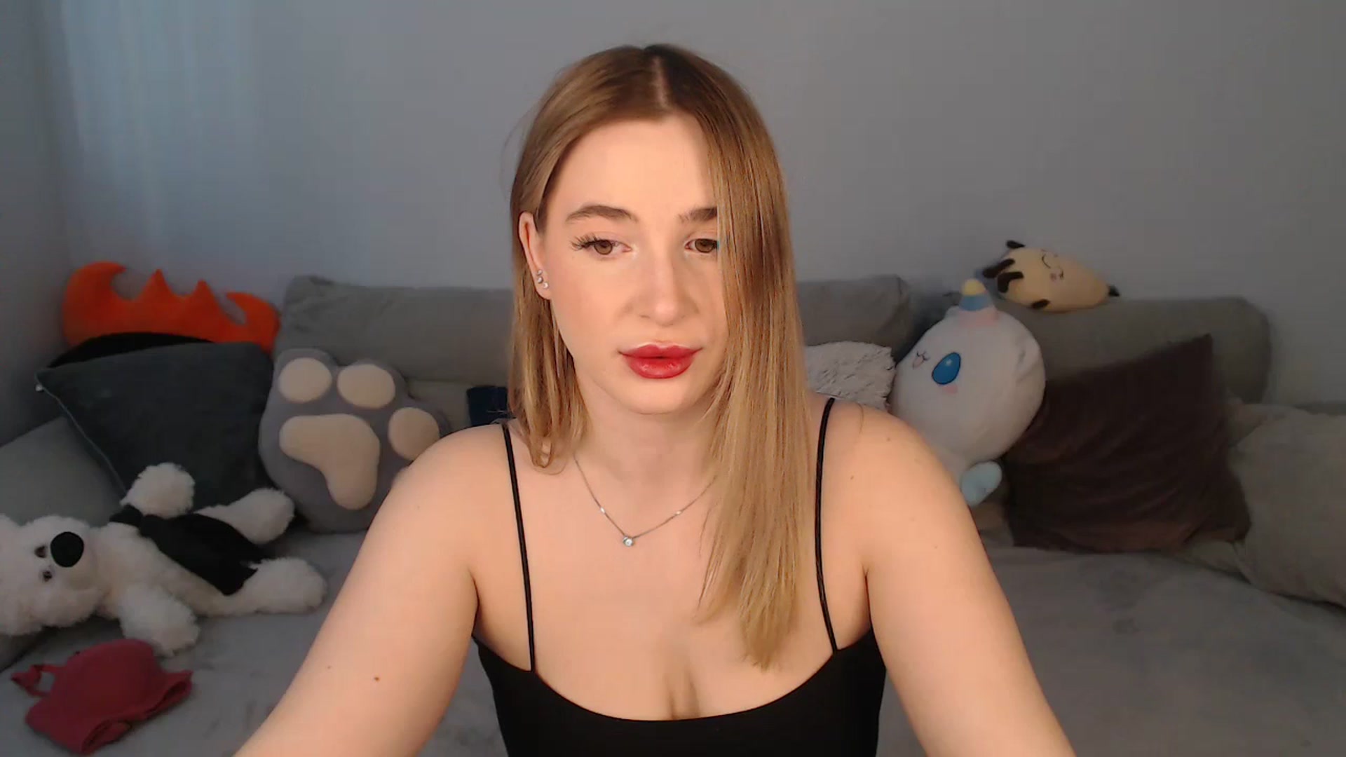 Gallery image thumbnail from SabrinaViolet's myfreecams stream on, 01/31/2024, 10:23 image 2 of 20
