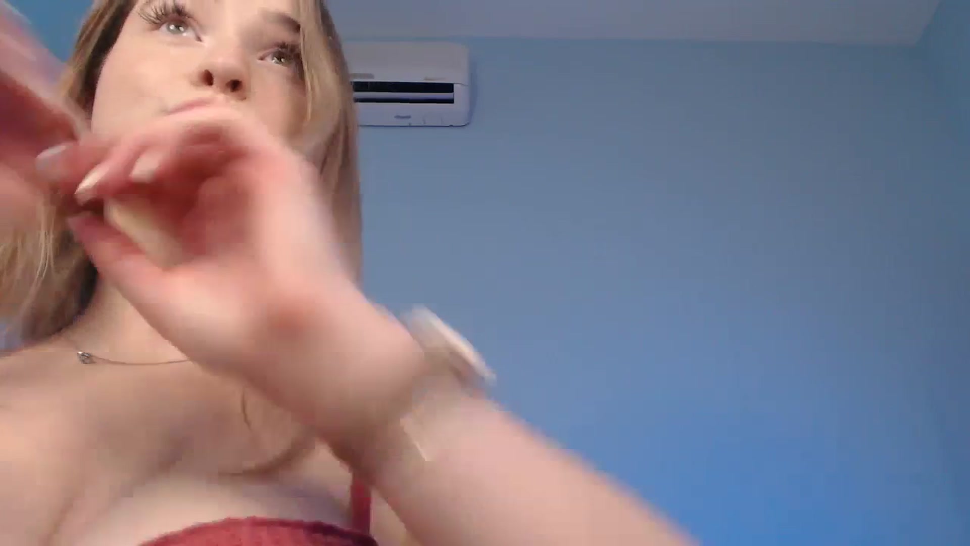 Gallery image thumbnail from SabrinaViolet's myfreecams stream on, 01/31/2024, 11:23 image 8 of 20