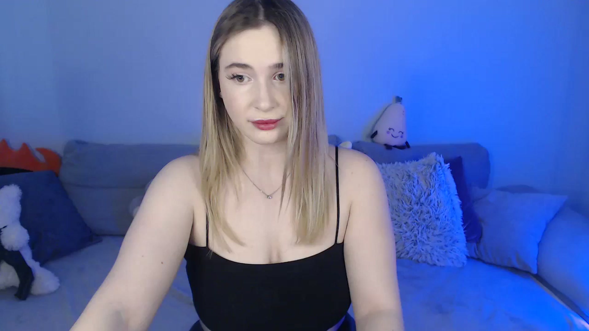 Gallery image thumbnail from SabrinaViolet's myfreecams stream on, 02/04/2024, 09:44 image 7 of 20