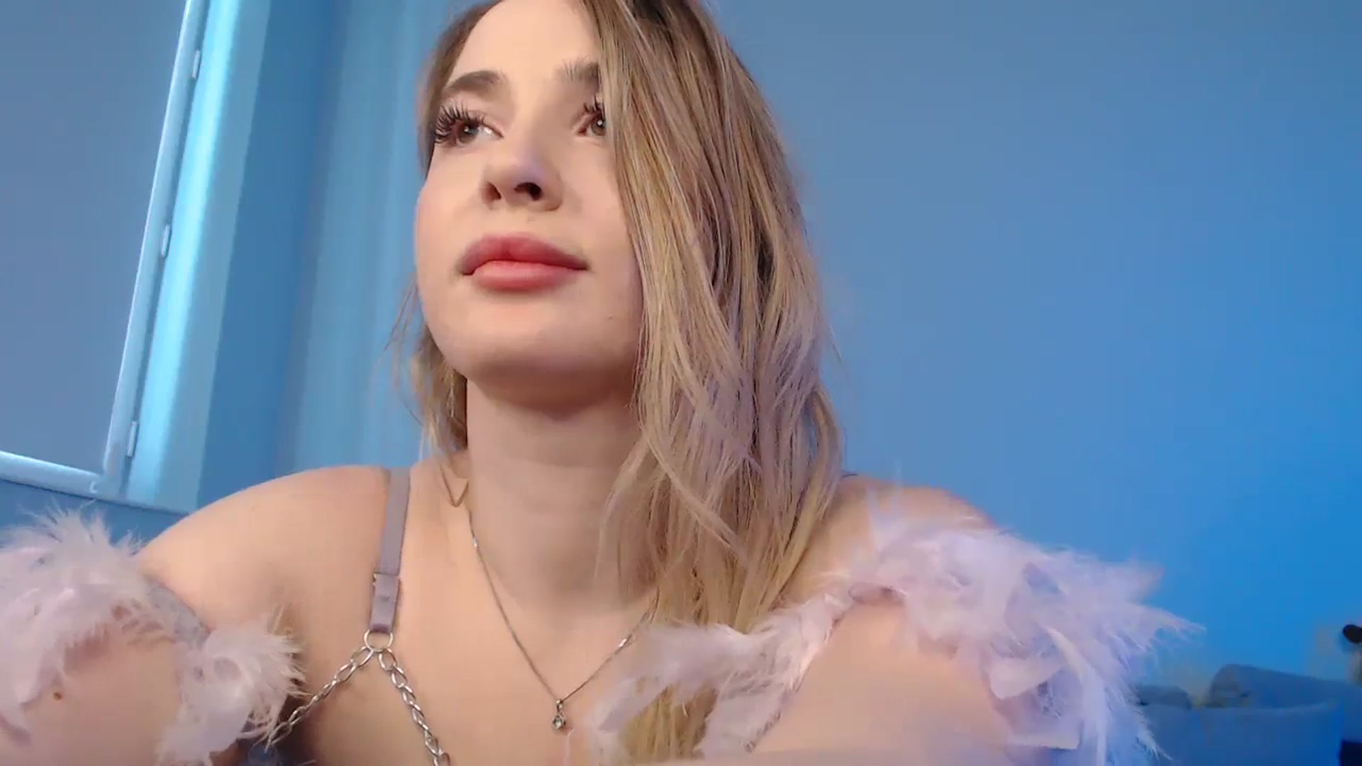 Gallery image thumbnail from SabrinaViolet's myfreecams stream on, 02/24/2024, 11:23 image 15 of 20