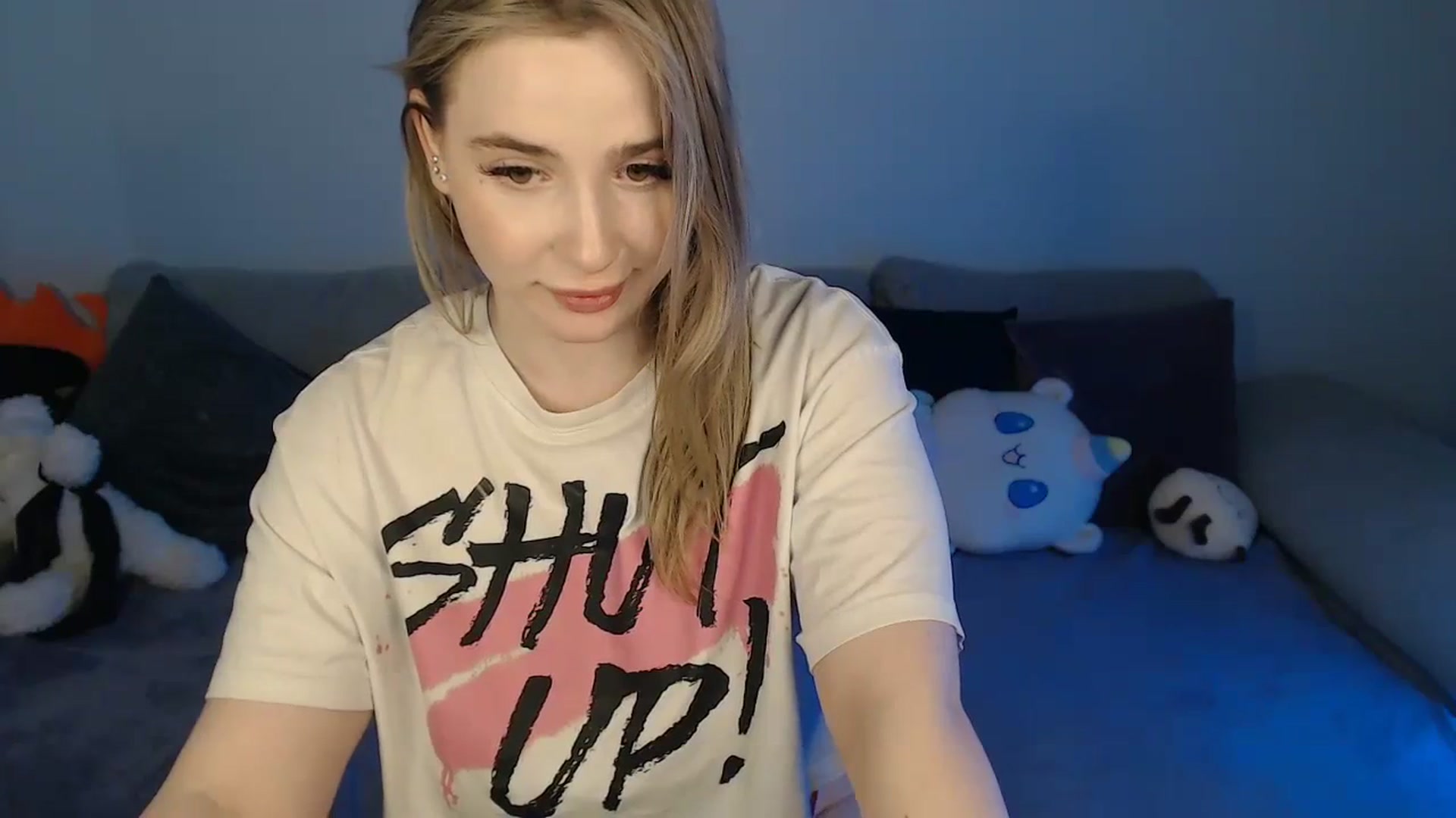 Gallery image thumbnail from SabrinaViolet's myfreecams stream on, 03/12/2024, 13:32 image 7 of 20