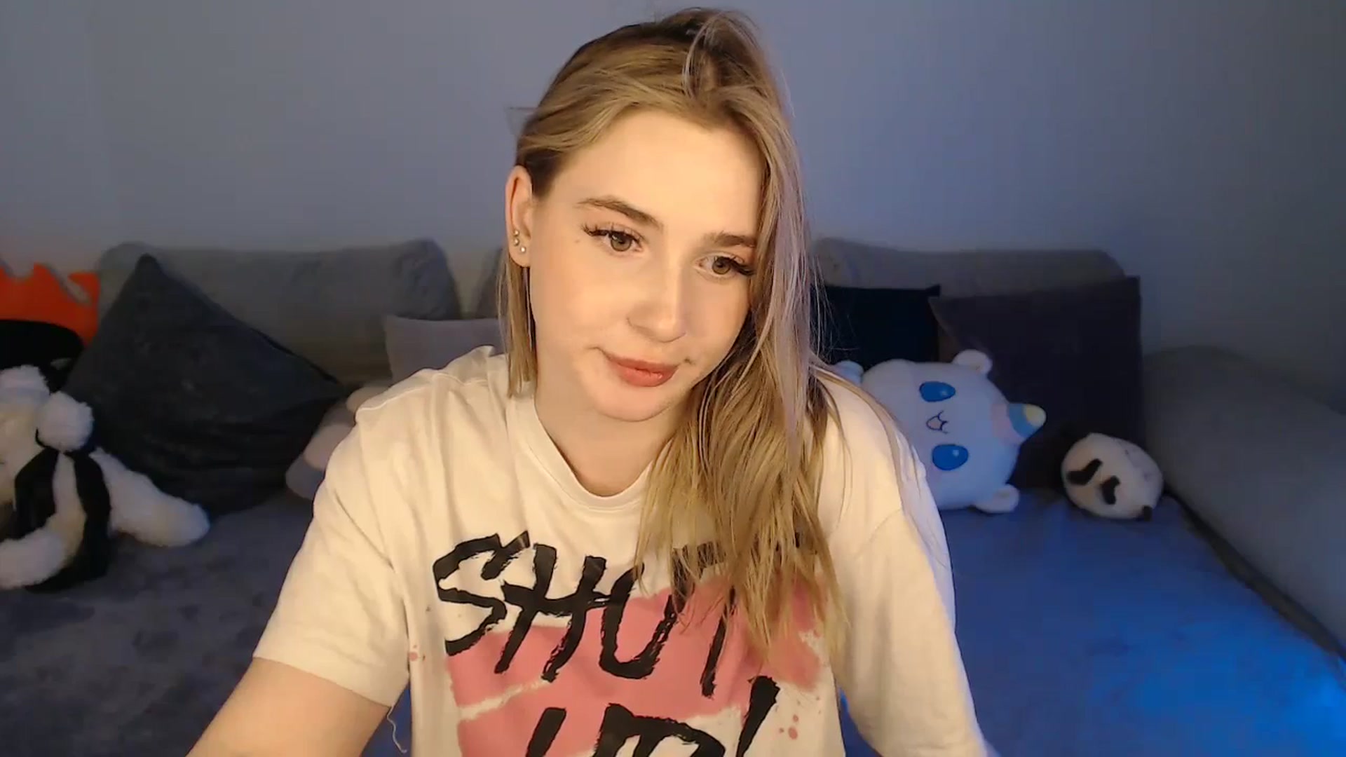 Gallery image thumbnail from SabrinaViolet's myfreecams stream on, 03/12/2024, 13:32 image 5 of 20