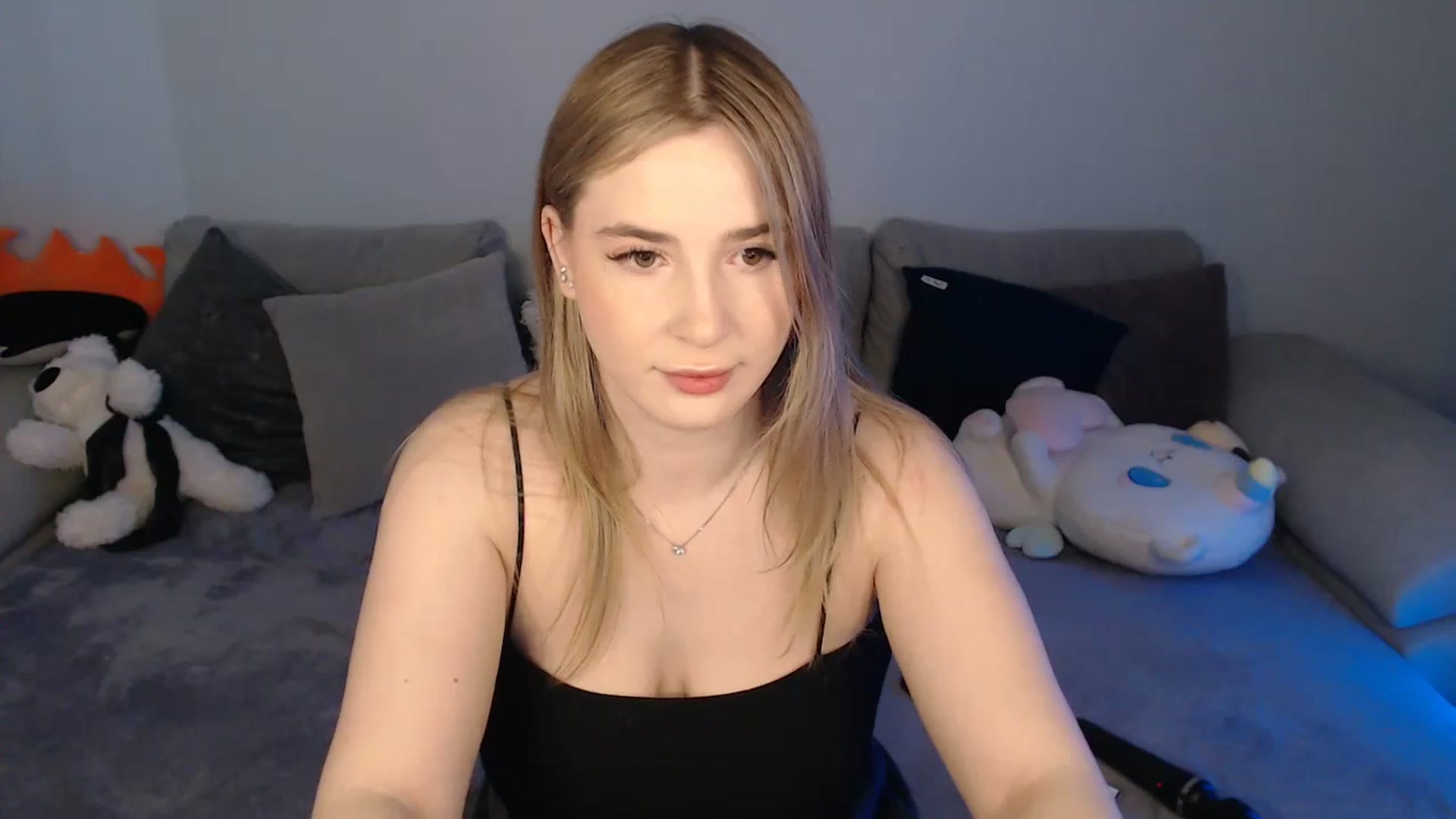 Gallery image thumbnail from SabrinaViolet's myfreecams stream on, 03/15/2024, 09:23 image 5 of 20