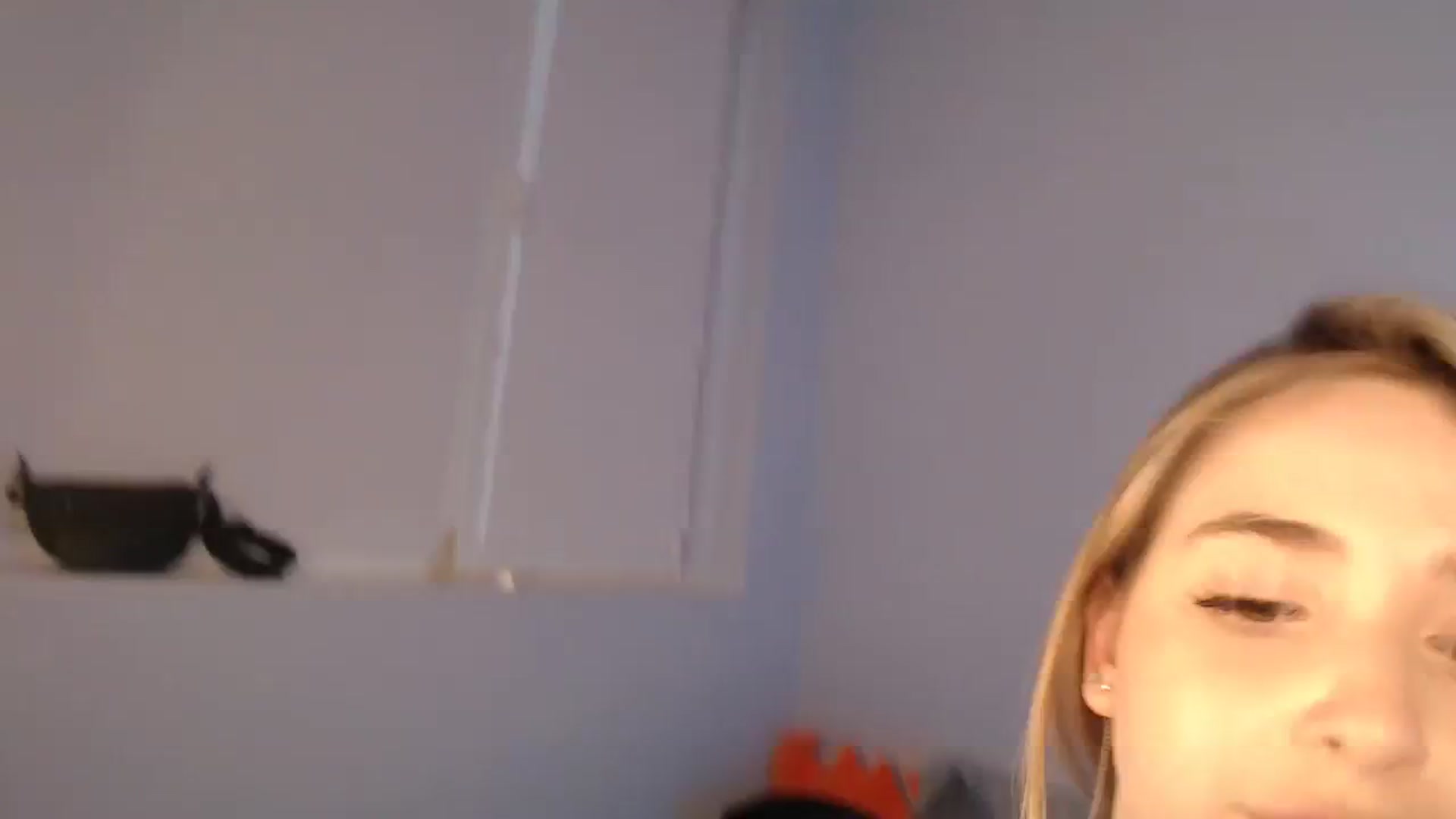 Gallery image thumbnail from SabrinaViolet's myfreecams stream on, 03/15/2024, 14:46 image 18 of 20