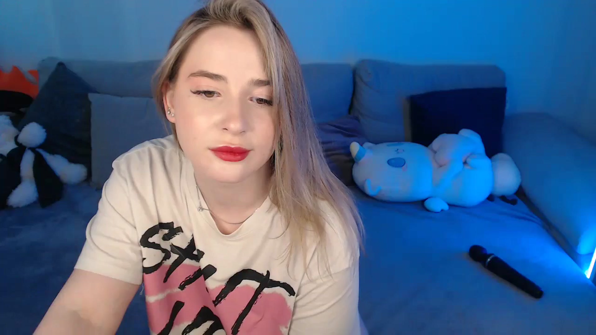 Gallery image thumbnail from SabrinaViolet's myfreecams stream on, 03/24/2024, 11:29 image 16 of 20