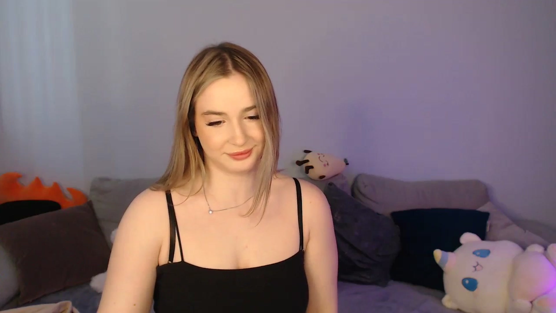 Gallery image thumbnail from SabrinaViolet's myfreecams stream on, 04/02/2024, 09:39 image 15 of 20