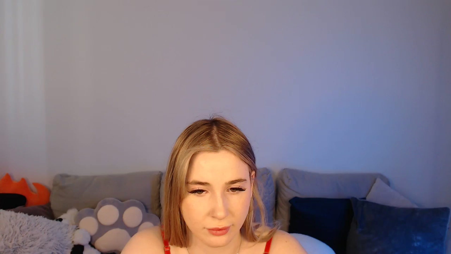Gallery image thumbnail from SabrinaViolet's myfreecams stream on, 04/24/2024, 10:12 image 2 of 20