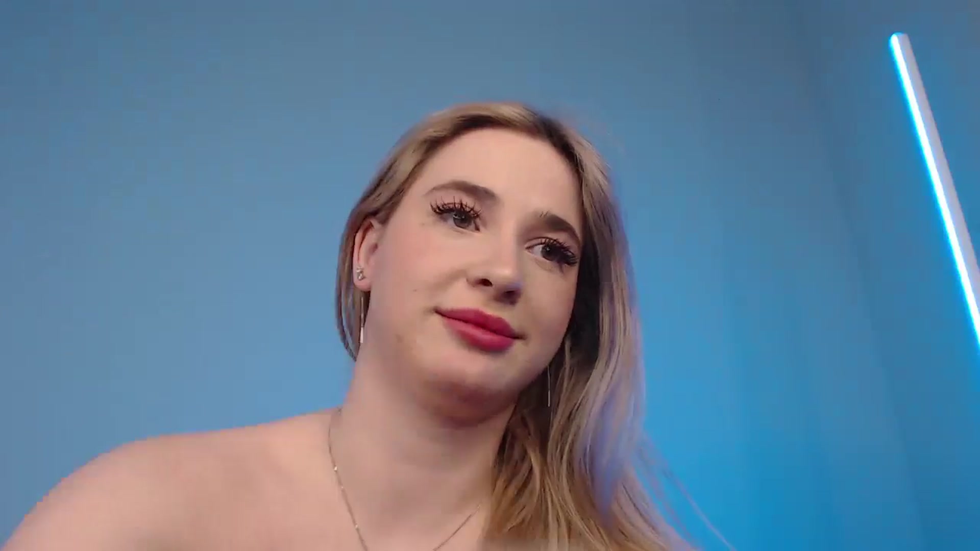 Gallery image thumbnail from SabrinaViolet's myfreecams stream on, 04/28/2024, 09:58 image 3 of 20