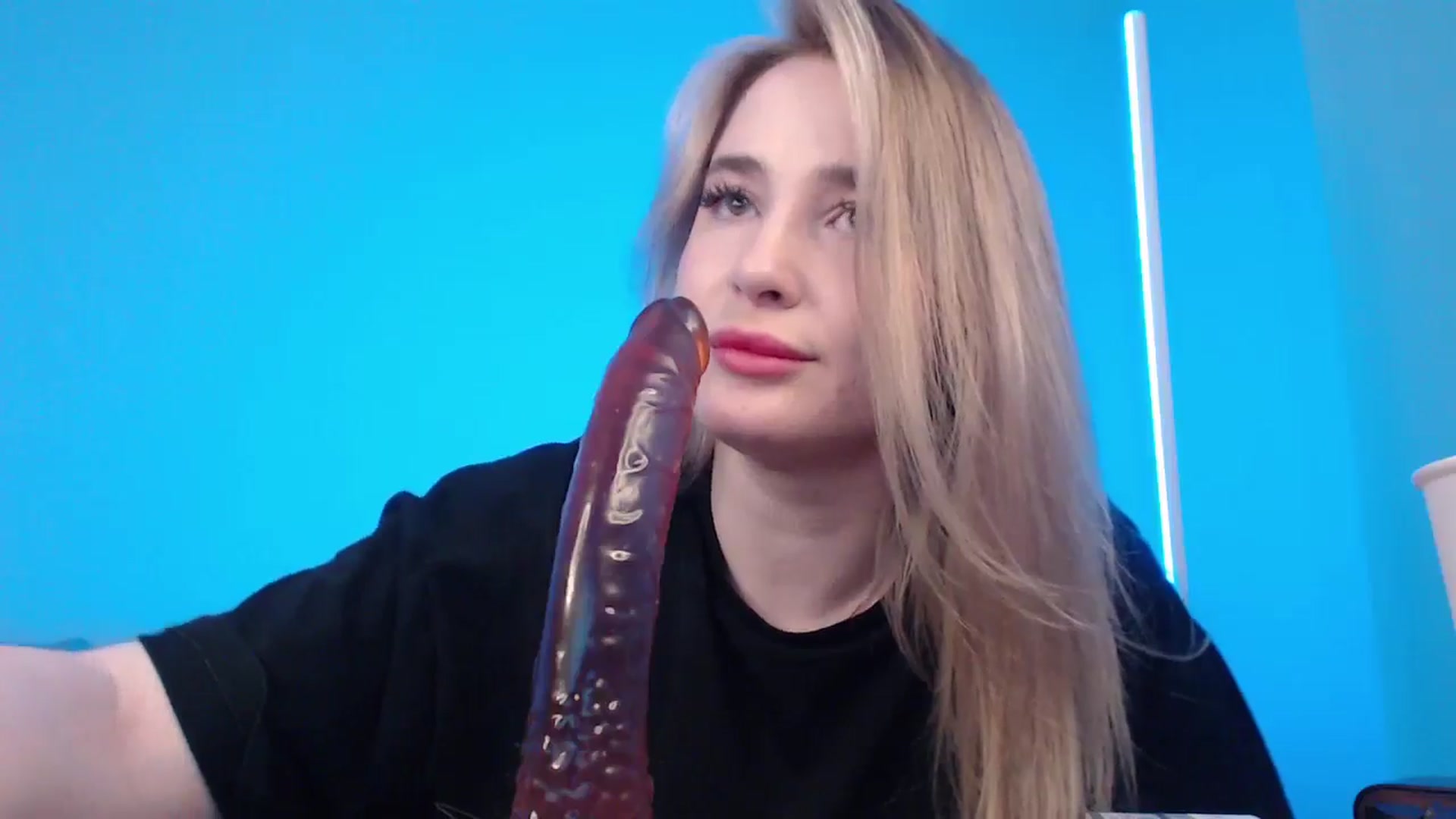 Gallery image thumbnail from SabrinaViolet's myfreecams stream on, 05/03/2024, 12:18 image 15 of 20