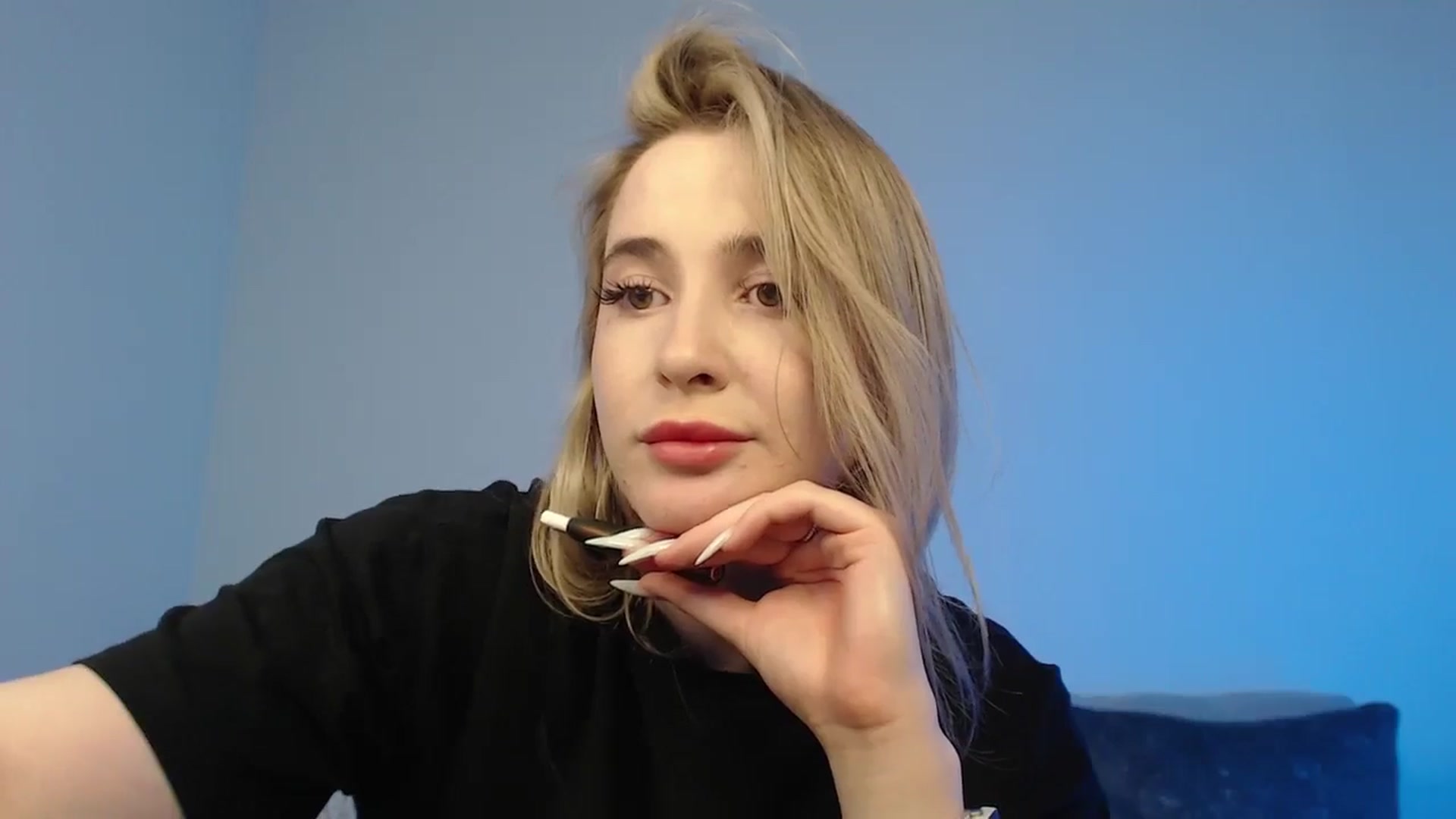 Gallery image thumbnail from SabrinaViolet's myfreecams stream on, 05/06/2024, 12:55 image 19 of 20