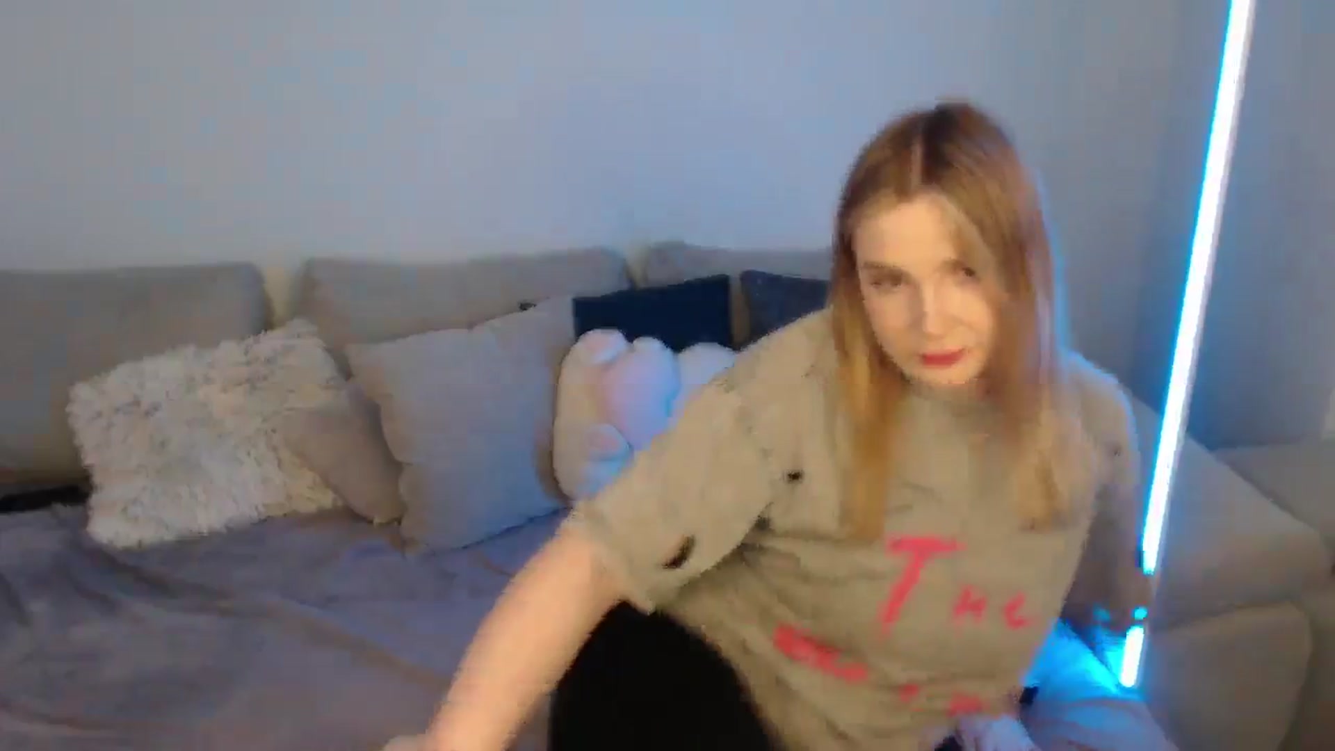 Gallery image thumbnail from SabrinaViolet's myfreecams stream on, 05/07/2024, 08:33 image 8 of 20