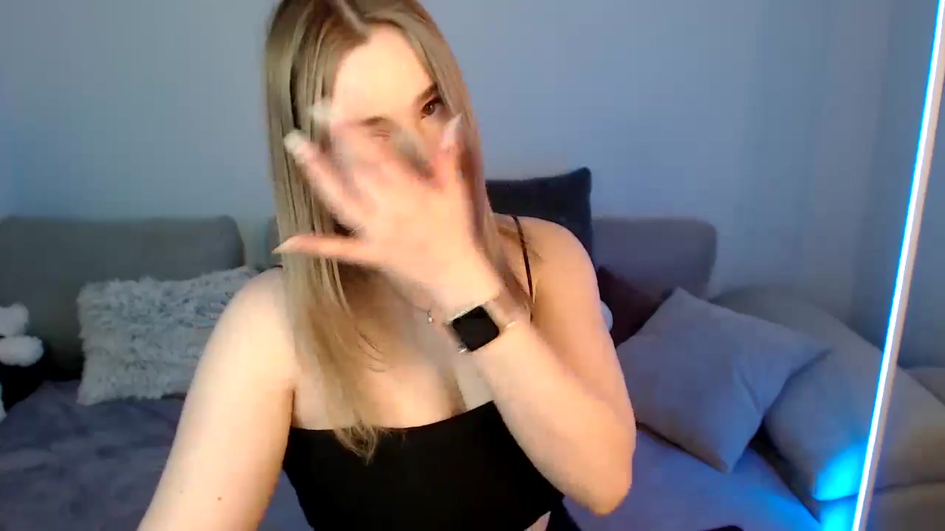 Gallery image thumbnail from SabrinaViolet's myfreecams stream on, 05/10/2024, 08:25 image 14 of 20
