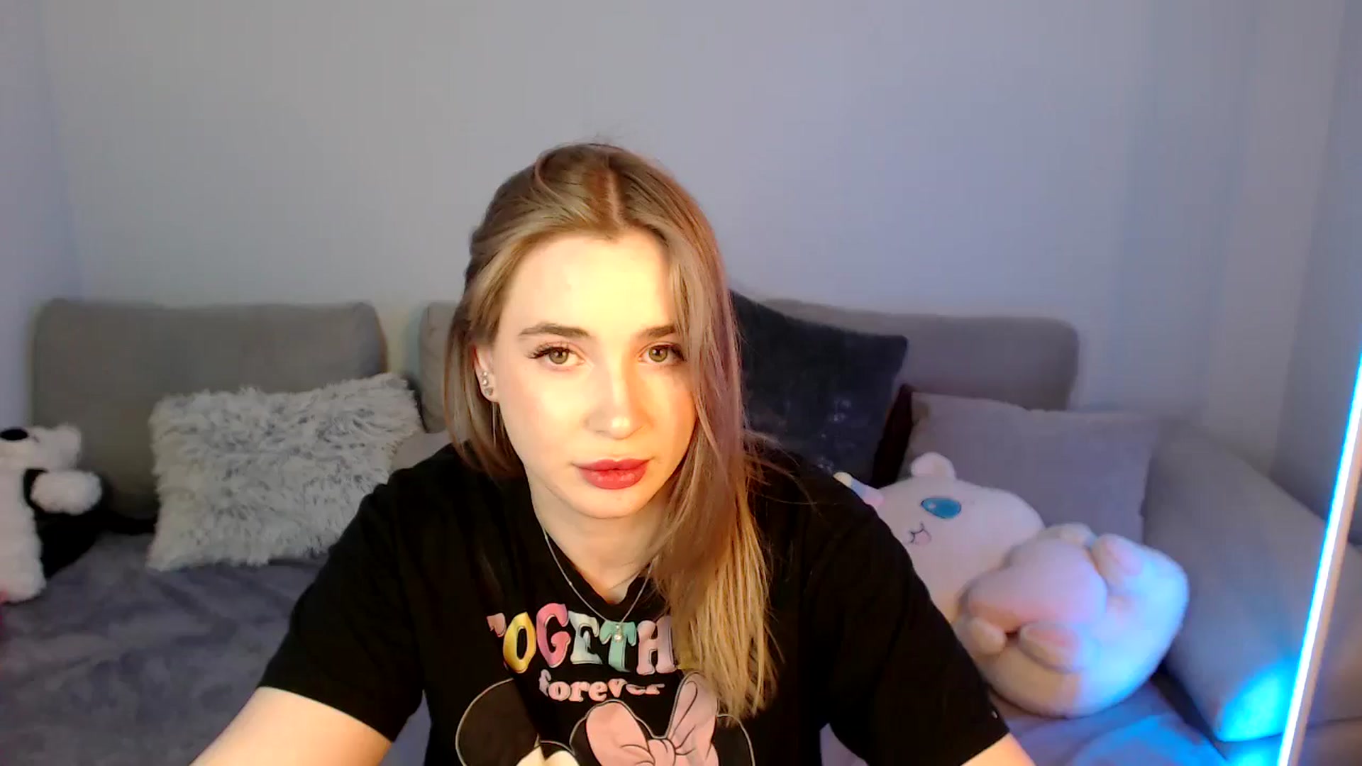Gallery image thumbnail from SabrinaViolet's myfreecams stream on, 05/10/2024, 09:56 image 1 of 20