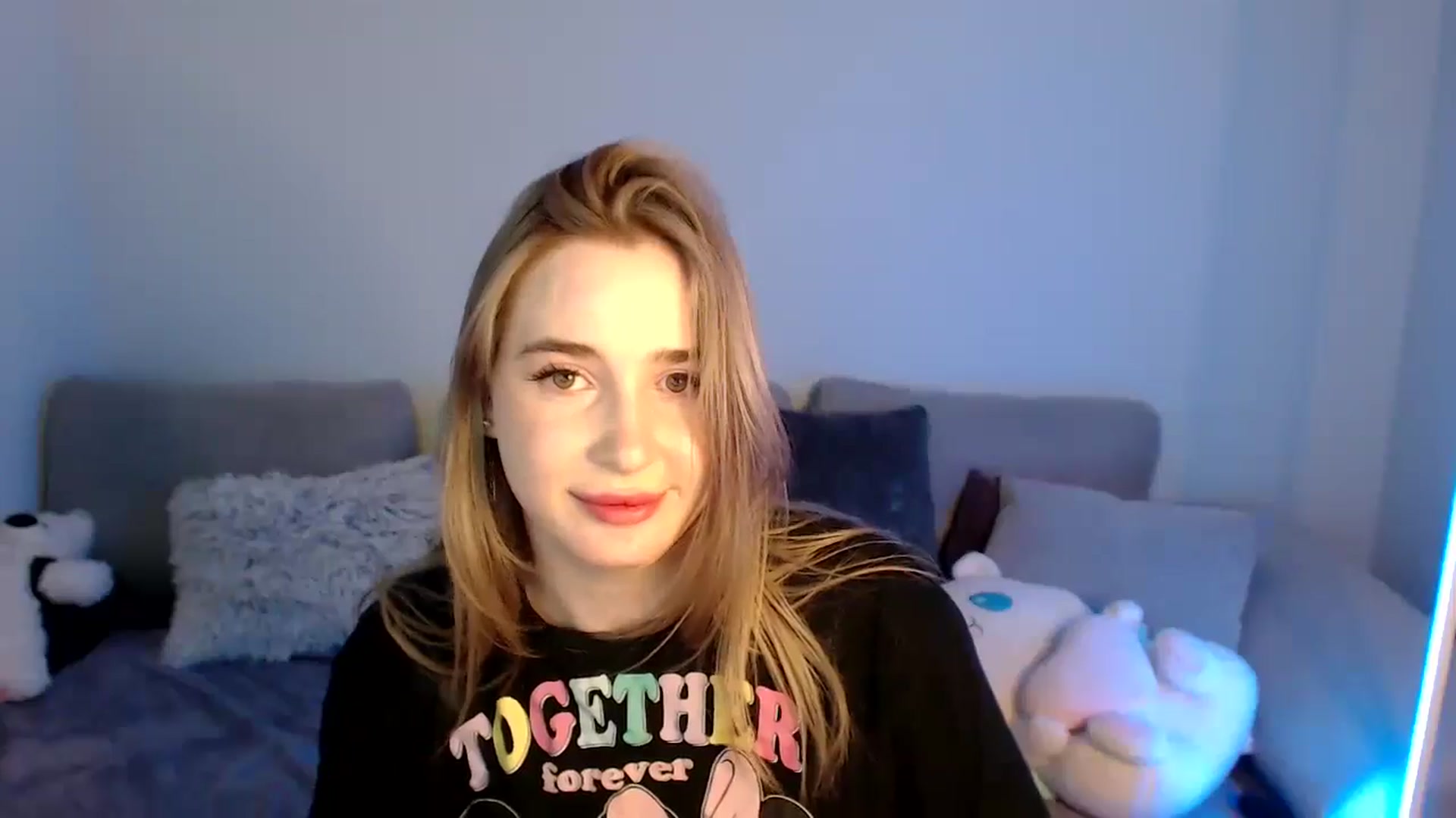 Gallery image thumbnail from SabrinaViolet's myfreecams stream on, 05/10/2024, 10:37 image 17 of 20